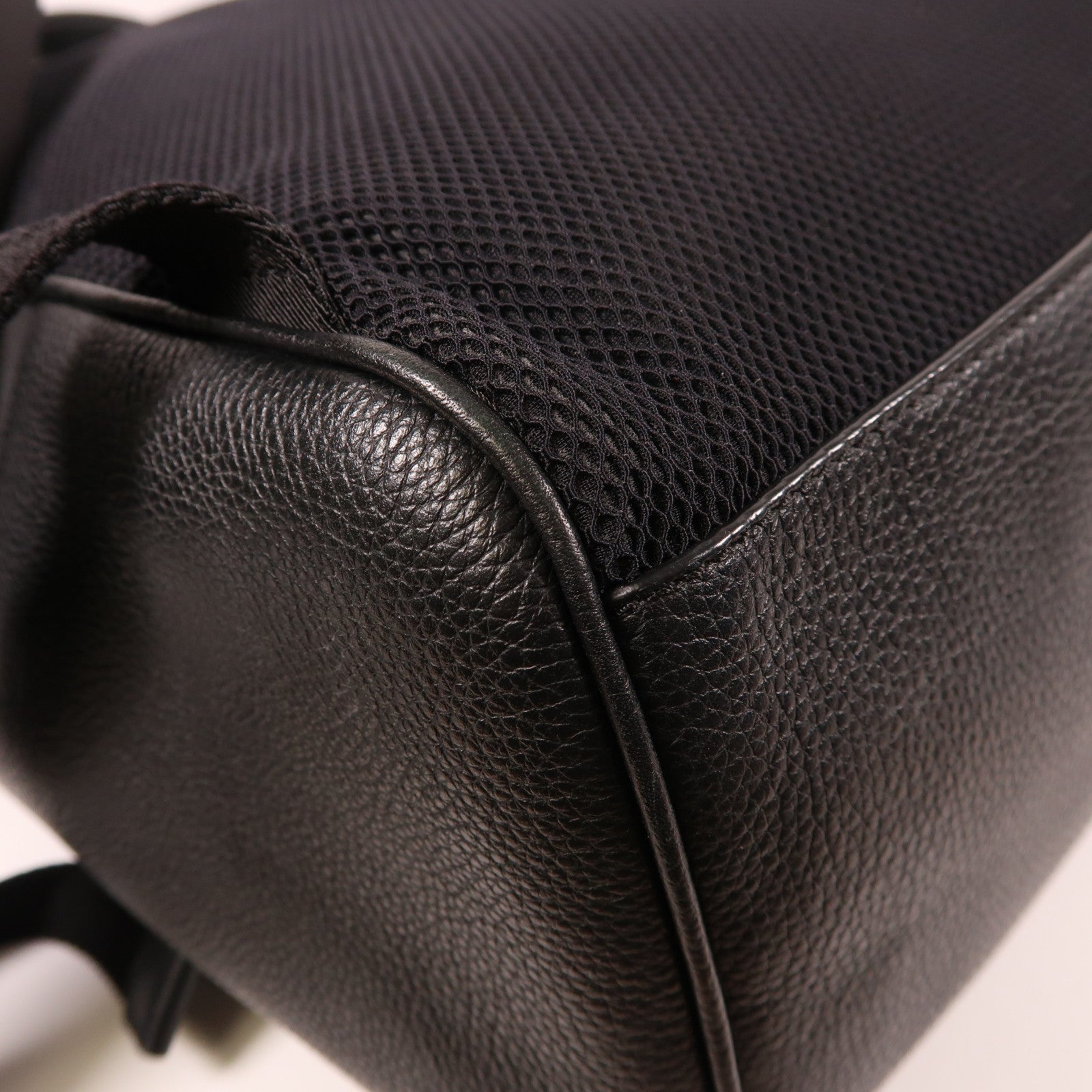 DIOR HOMME 牛皮皮革Dior Backpack銀扣背包黑色