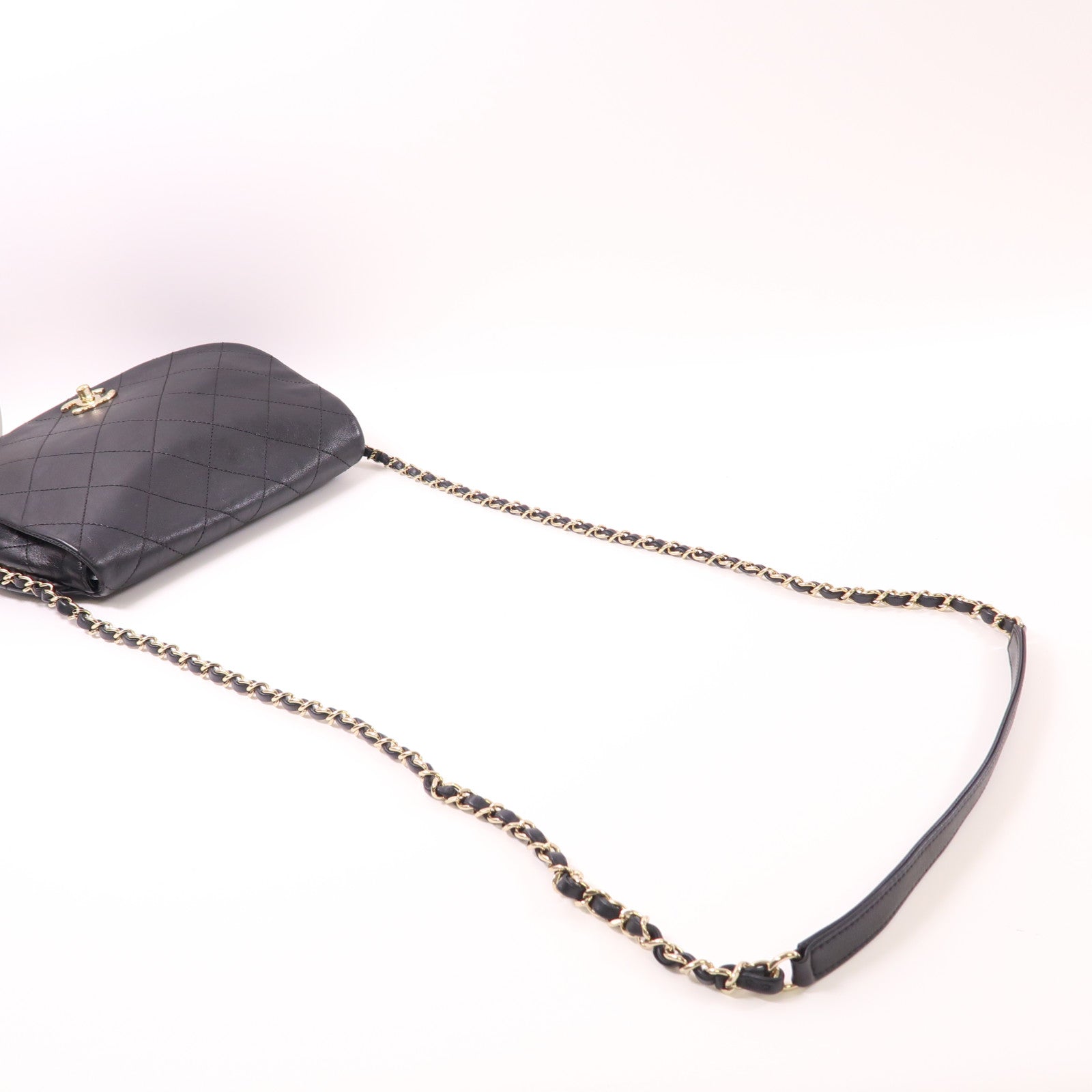 CHANEL 牛皮皮革Chain Shoulder金扣鏈帶肩背袋黑色