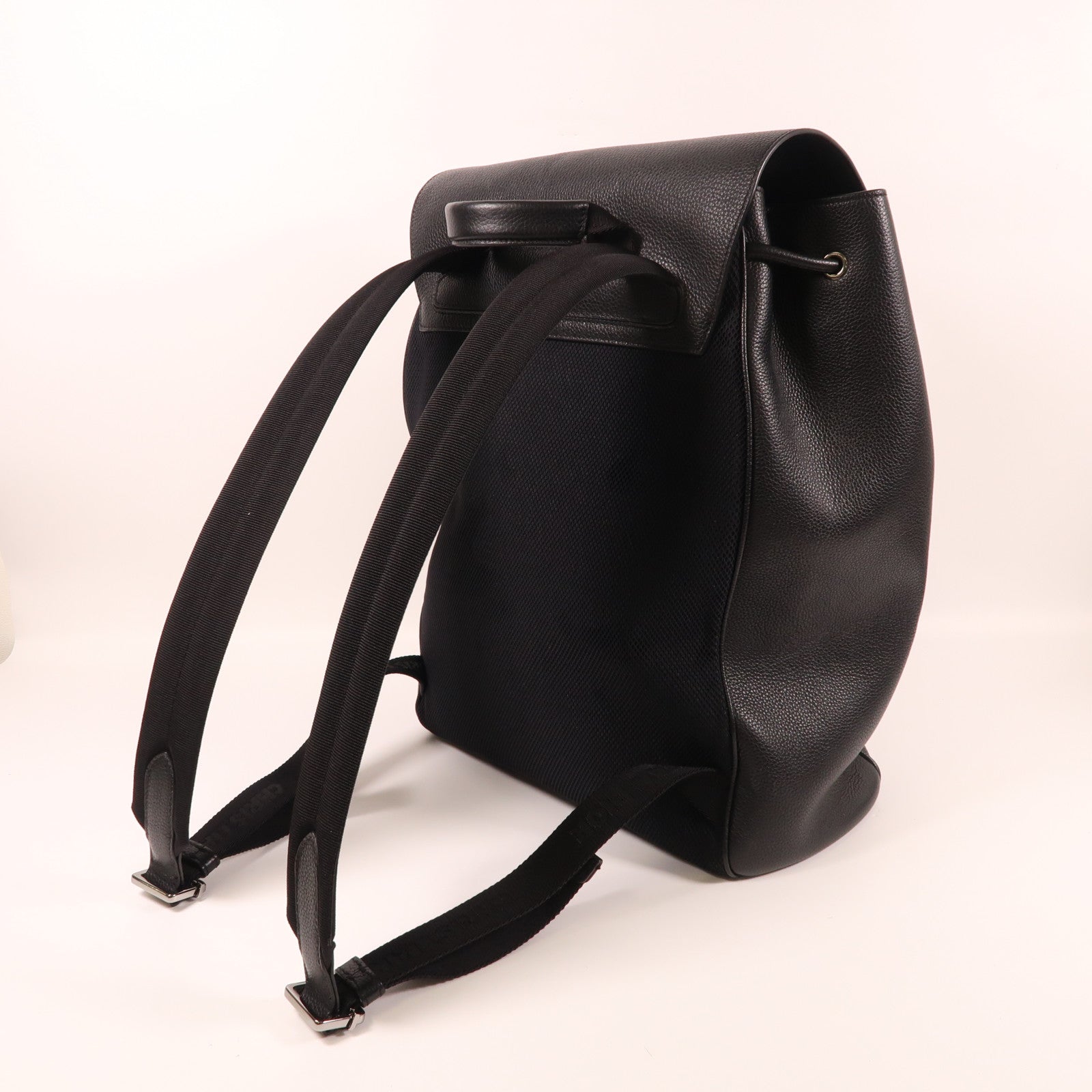 DIOR HOMME 牛皮皮革Dior Backpack銀扣背包黑色
