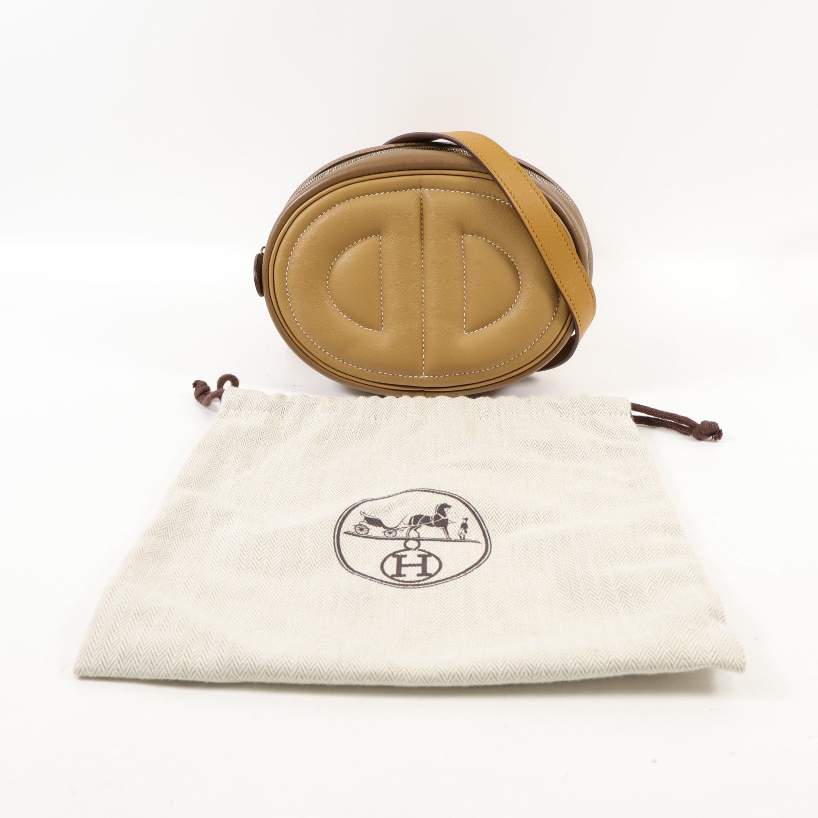 HERMES Swift皮革In the loop銀扣肩背袋Biscuit