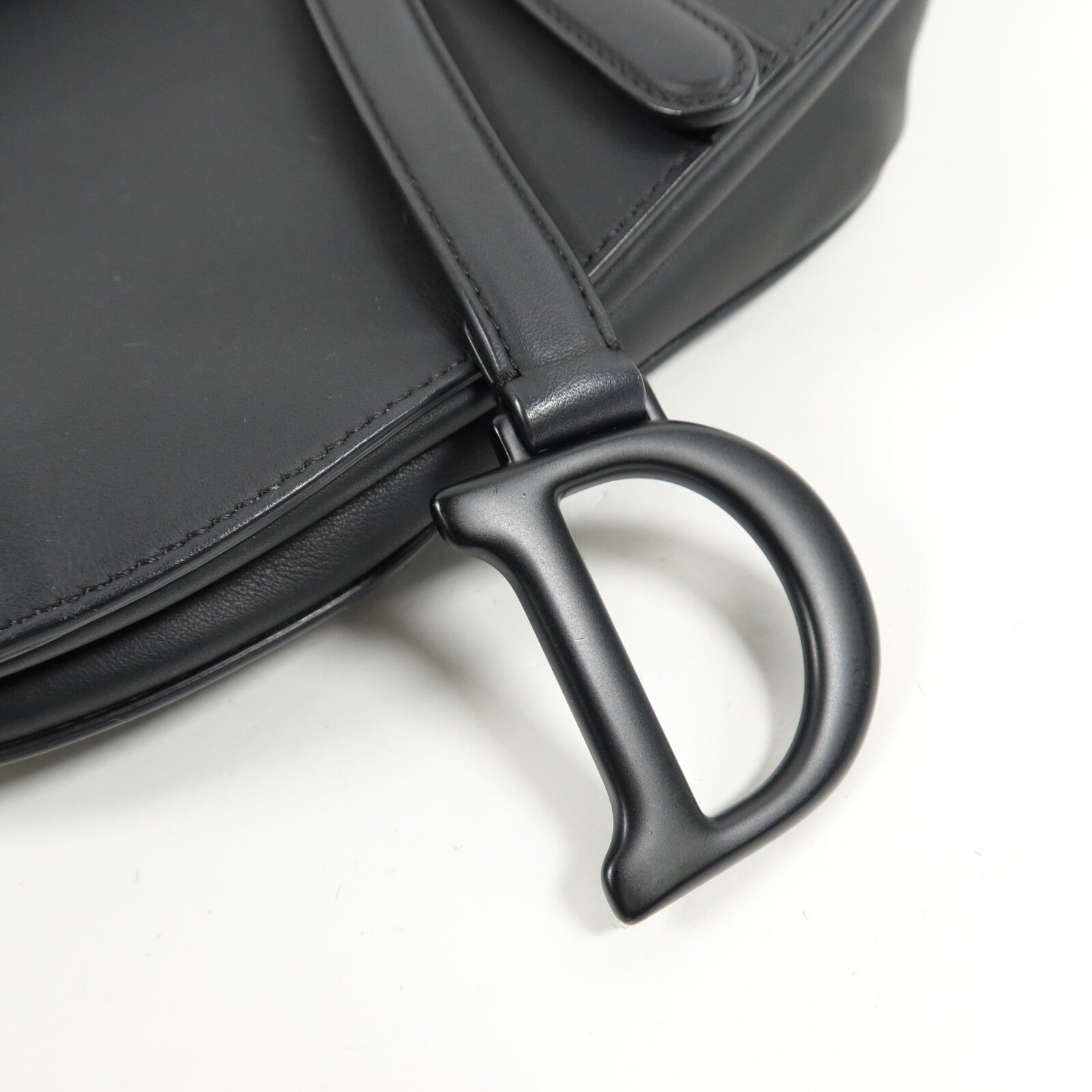 Dior 牛皮皮革Saddle Medium肩背袋