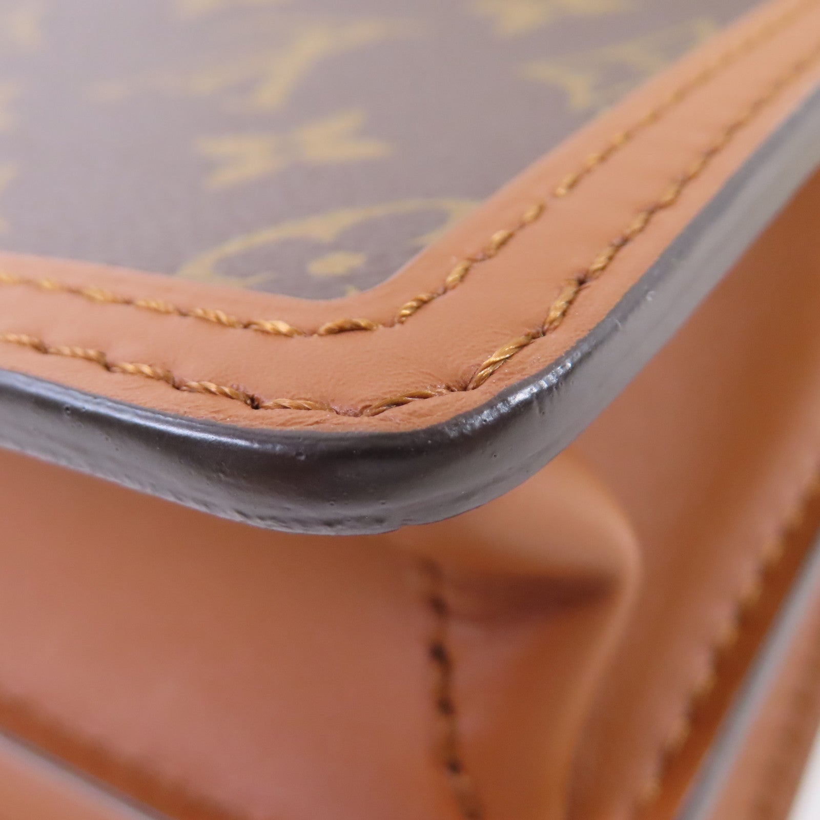 LOUIS VUITTON Monogram Reverse Dauphine Shoulder Bag肩背袋啡色