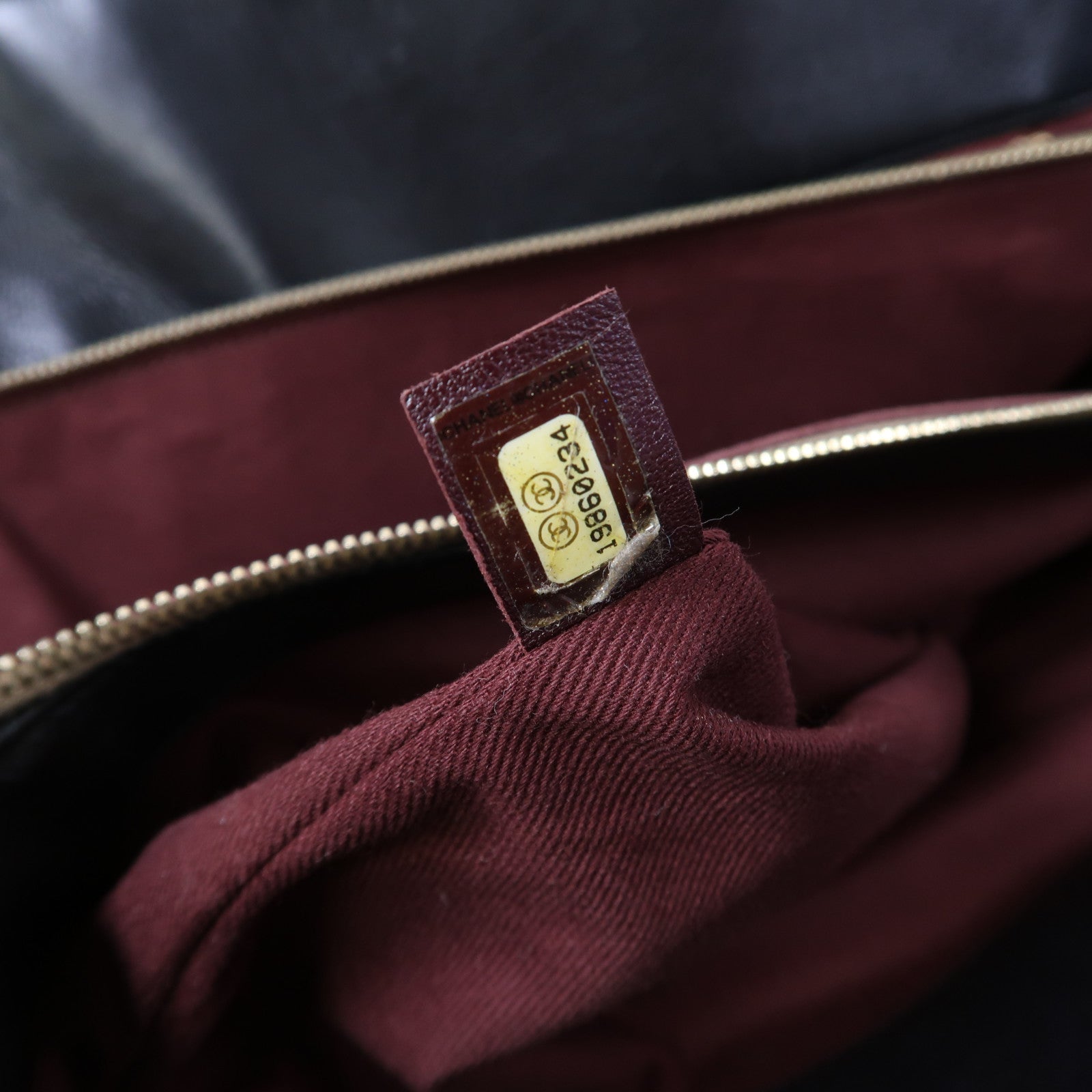 CHANEL 【激減優惠】菱格牛皮皮革Chain Shoulder金扣鏈帶肩背袋黑色