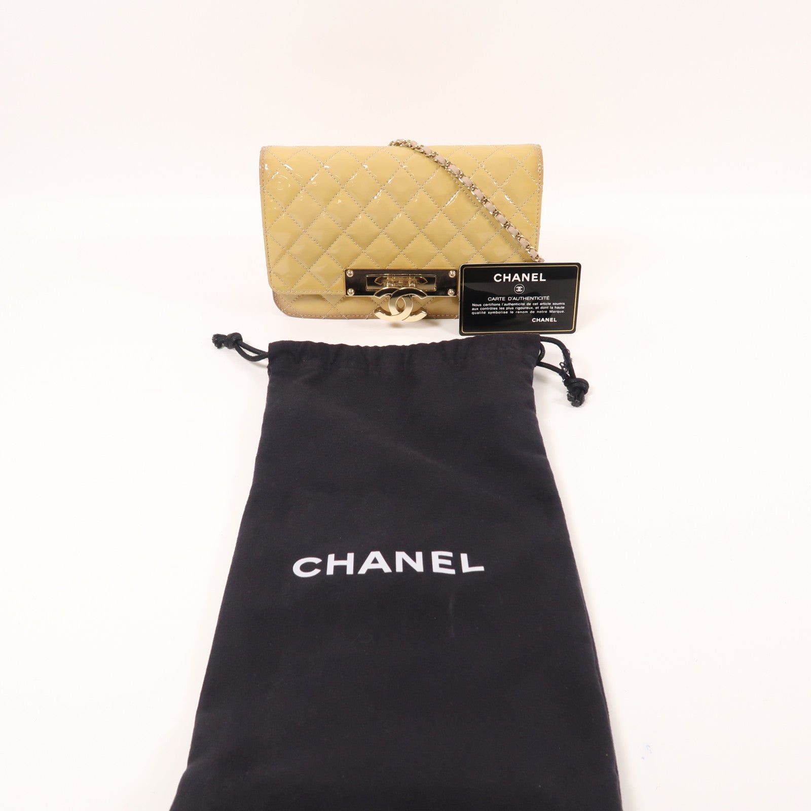 CHANEL 漆皮皮革Wallet On Chain金扣肩背袋