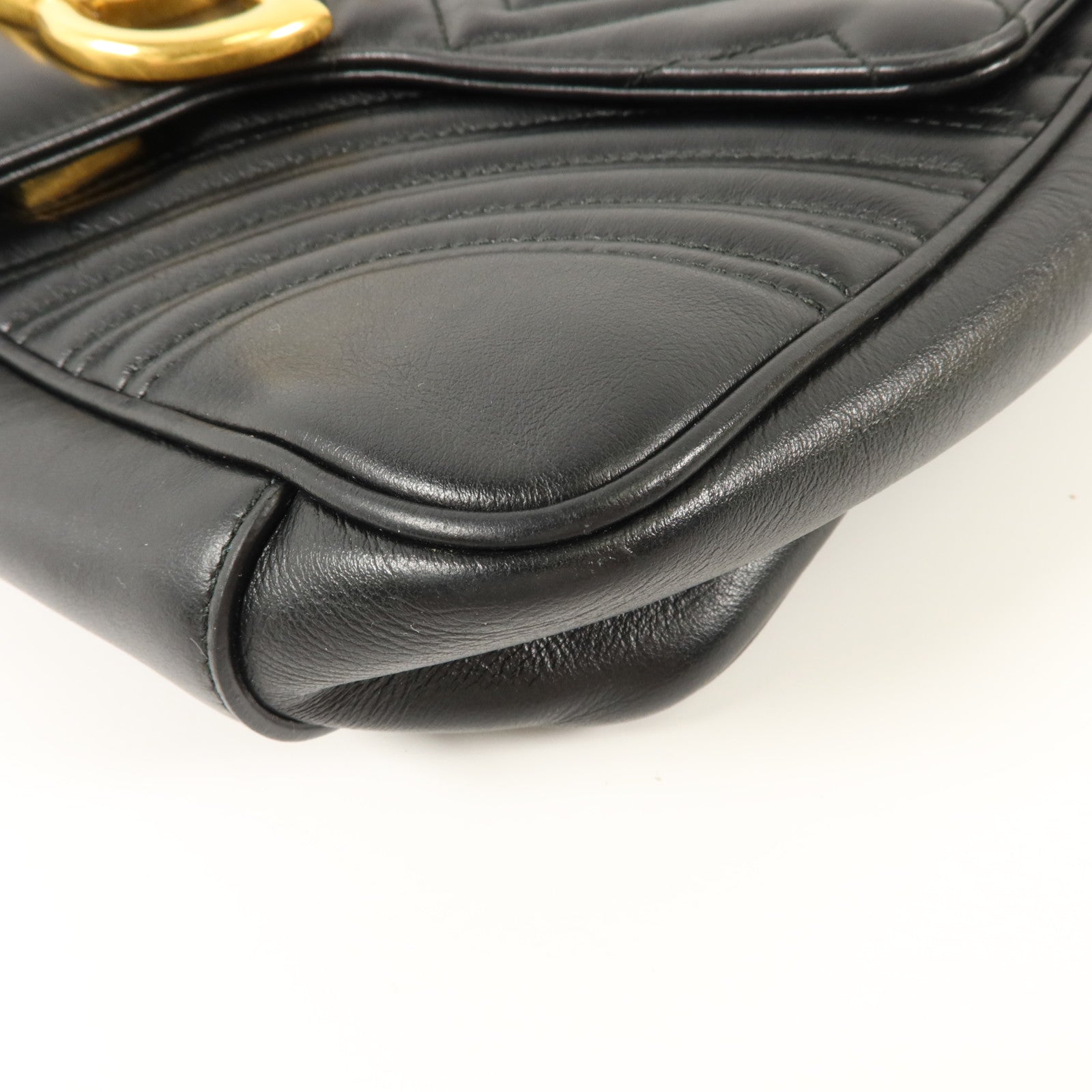 GUCCI 牛皮皮革GG Marmont Medium鏈帶肩背袋