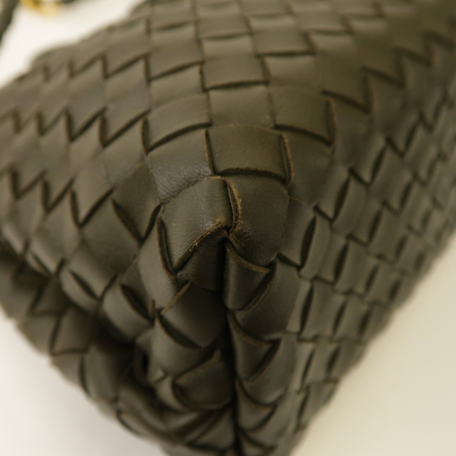 BOTTEGA VENETA 織紋皮革Medium Andiamo金扣手挽肩背兩用袋啡色