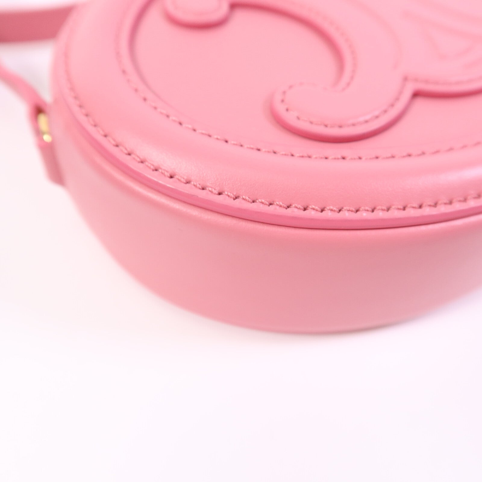 CELINE 牛皮皮革Cuir Triomphe金扣肩背袋