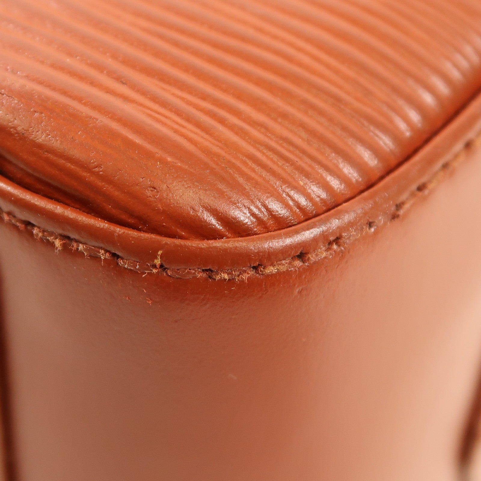 LOUIS VUITTON Epi Sablon金扣手挽袋