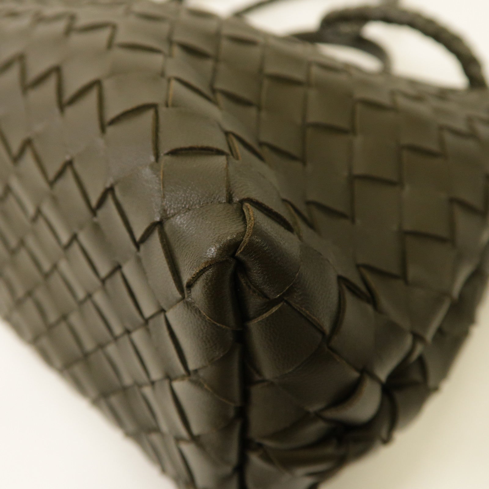 BOTTEGA VENETA 織紋皮革Medium Andiamo金扣手挽肩背兩用袋啡色