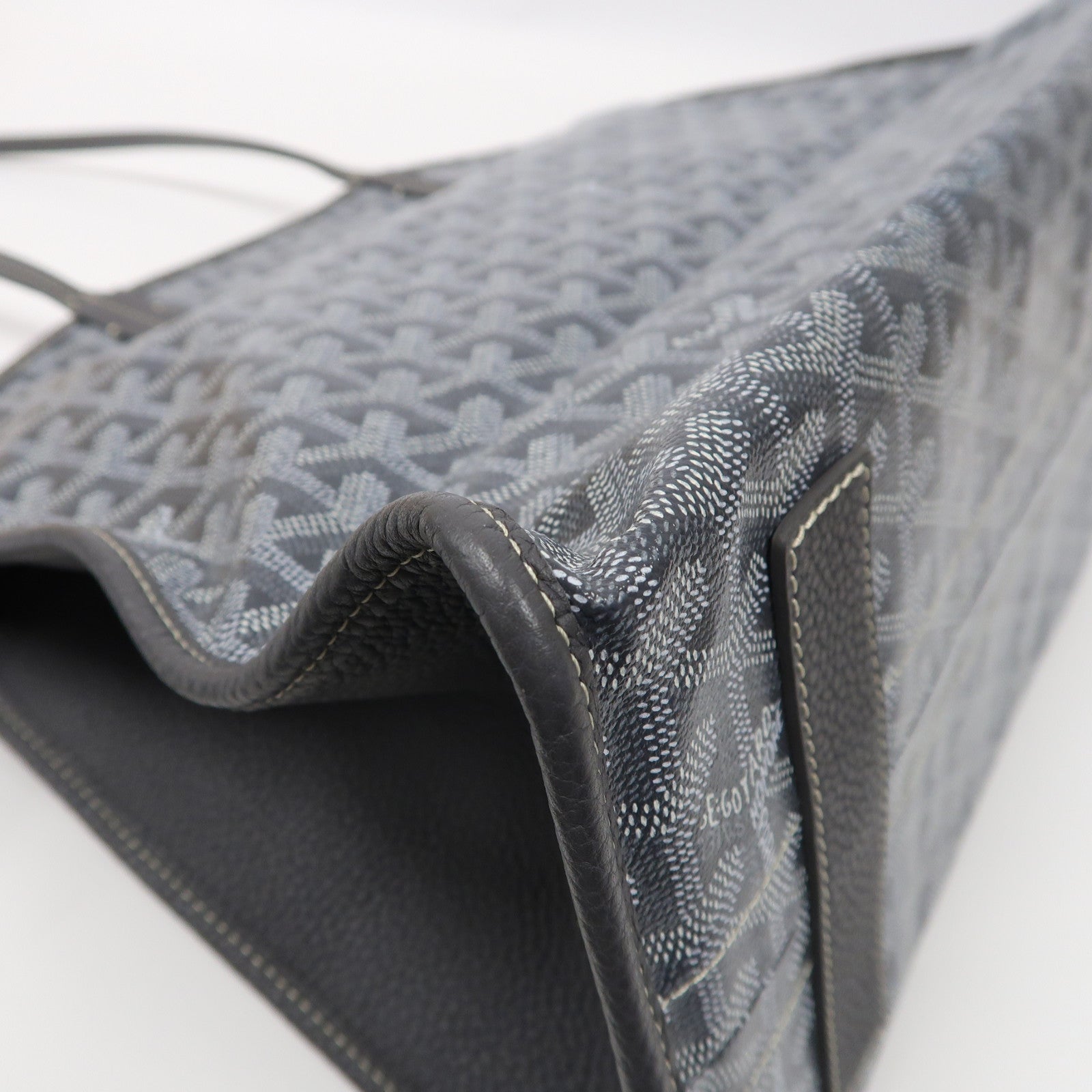 GOYARD 塗層帆布Hardy PM銀扣手挽袋灰色