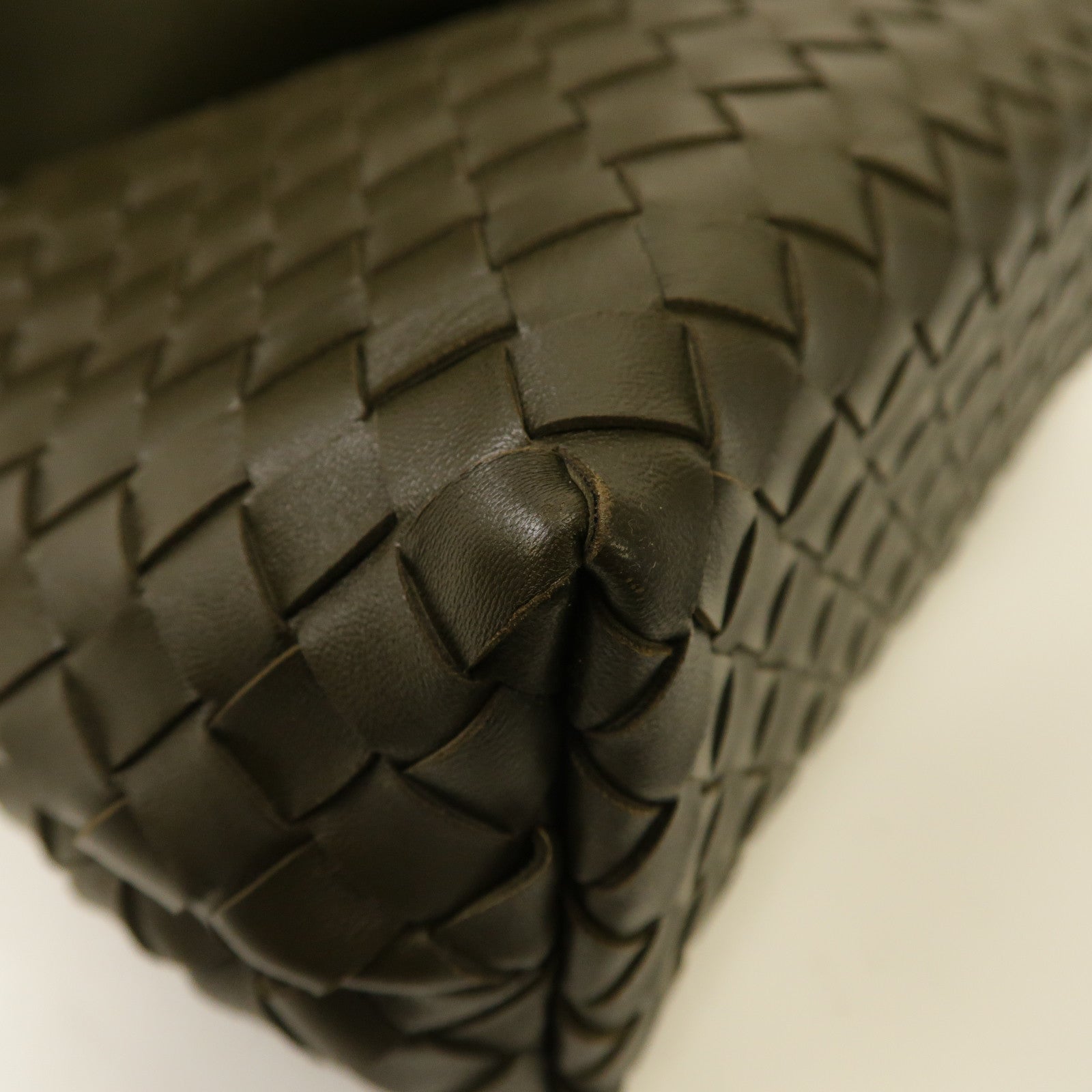 BOTTEGA VENETA 織紋皮革Medium Andiamo金扣手挽肩背兩用袋啡色