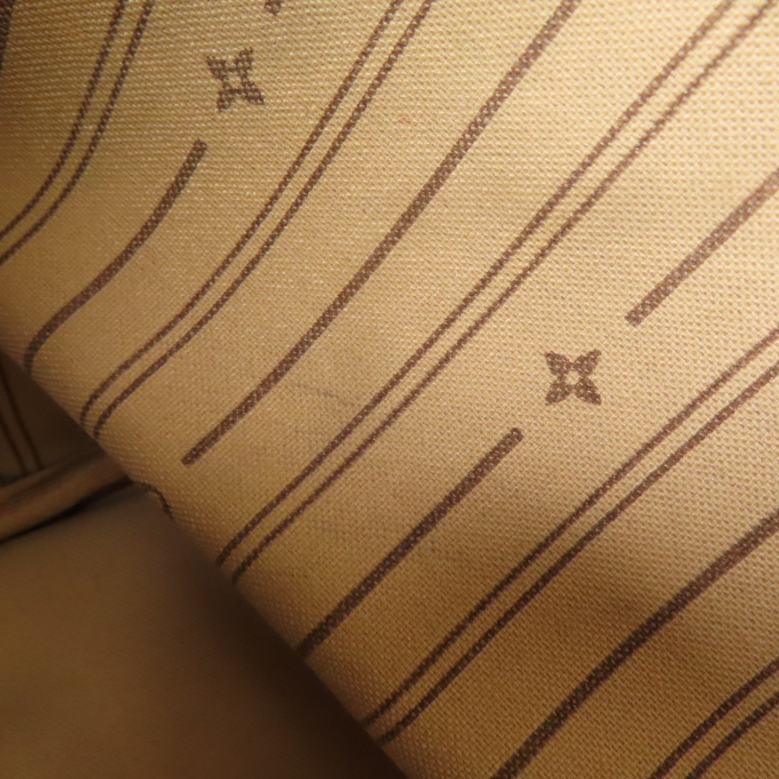LOUIS VUITTON Monogram Neverfull MM金扣手挽袋棕色