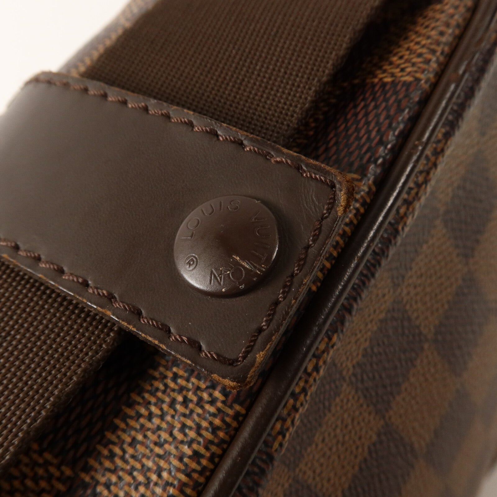 LOUIS VUITTON Damier Olaf PM肩背袋