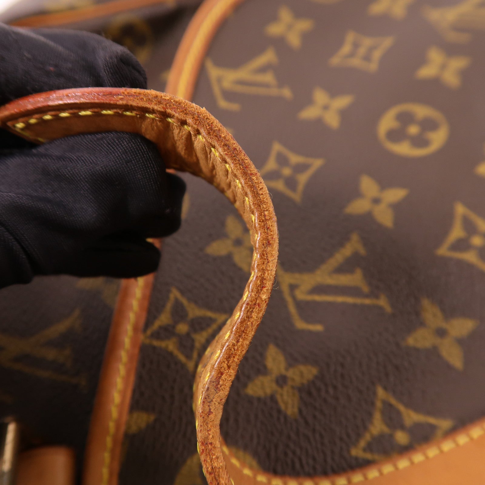 LOUIS VUITTON LV GHW Saumur 35 Crossbody Shoulder Bag M42254 Monogram Brown