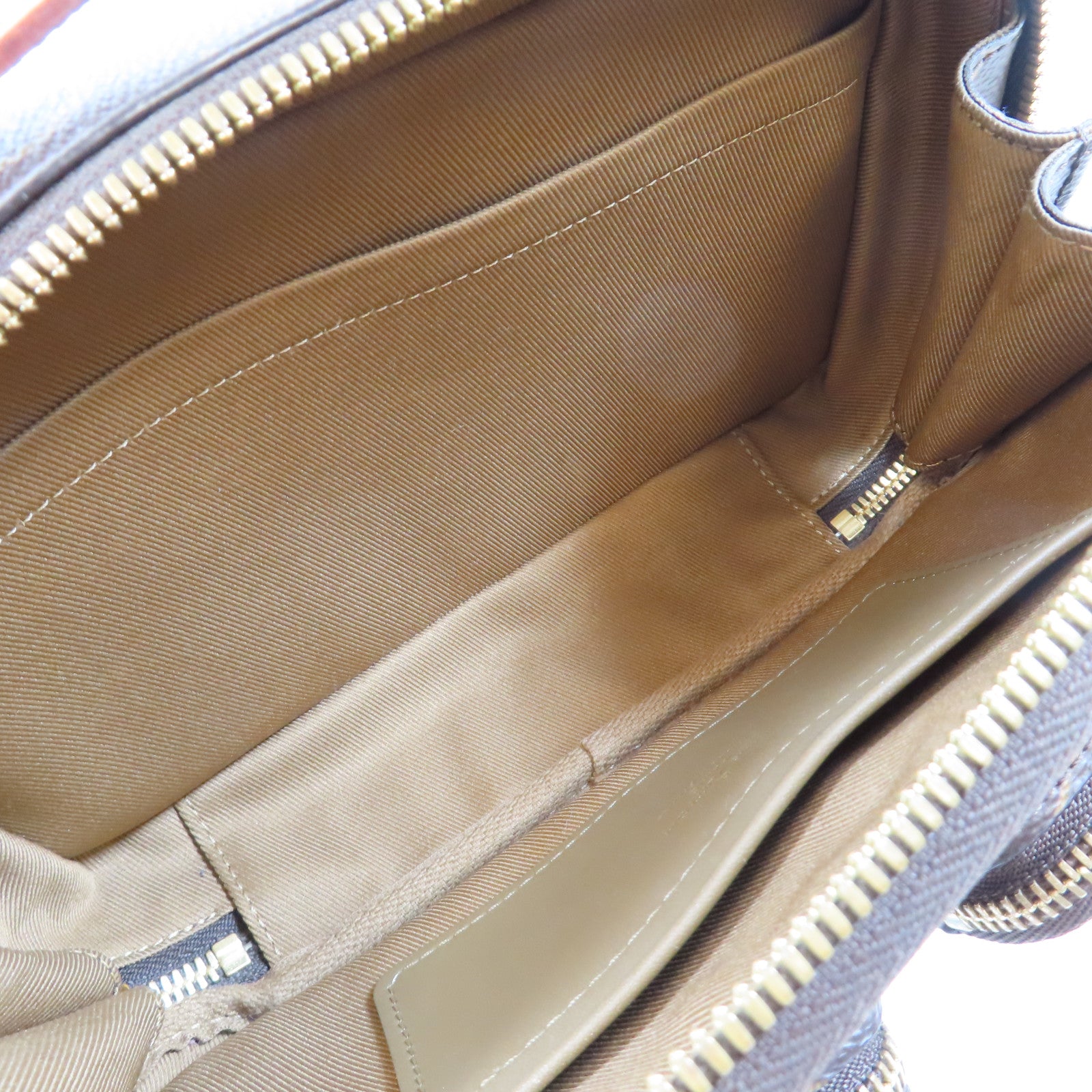 LOUIS VUITTON 【激減優惠】Monogram Utility金扣手挽肩背兩用袋棕色