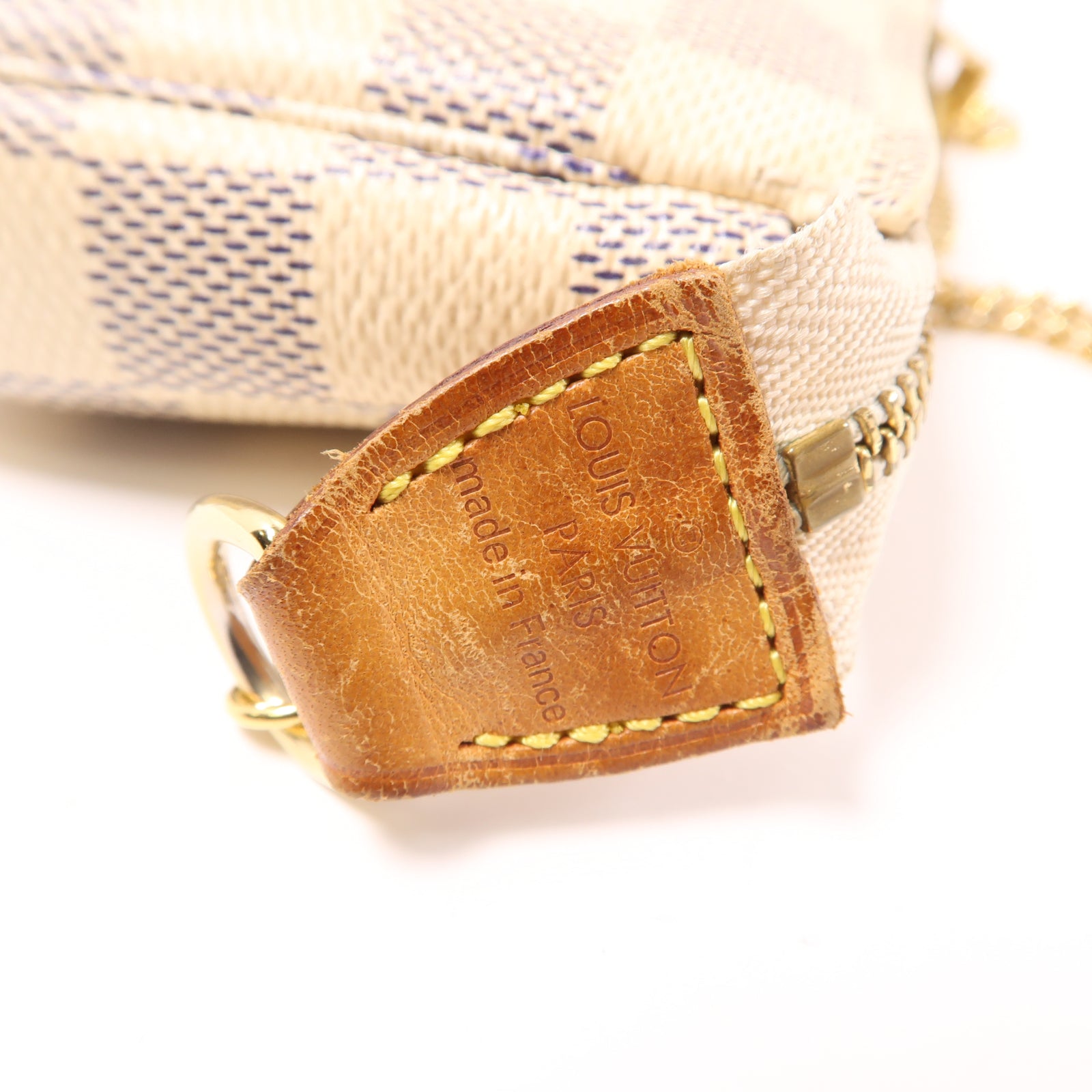 LOUIS VUITTON Damier Azur Mini Pochette Accessoires金扣手挽袋白色