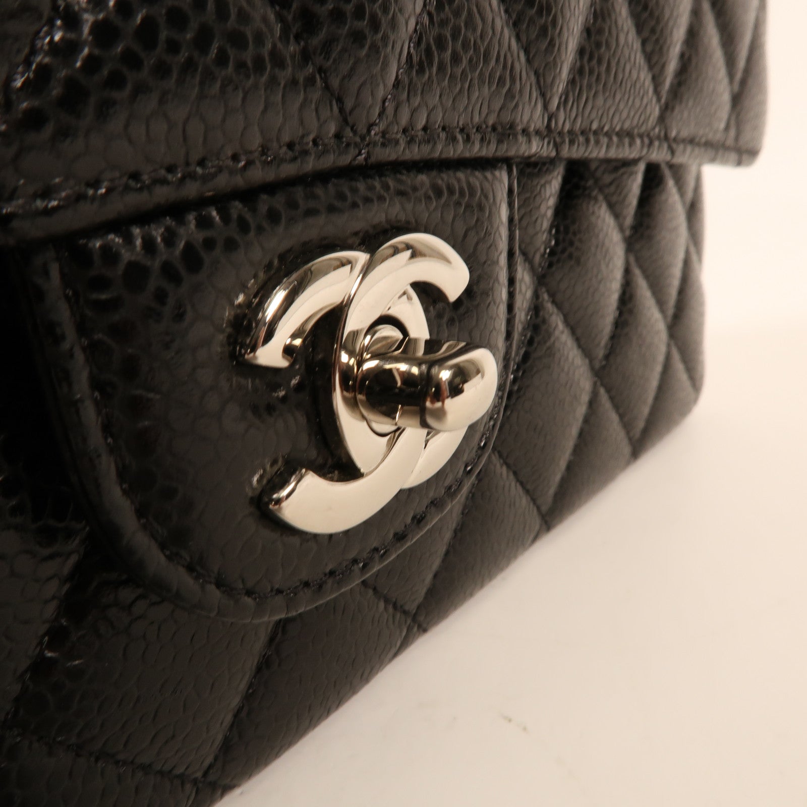 CHANEL 牛皮皮革Classic 25銀扣鏈帶肩背袋