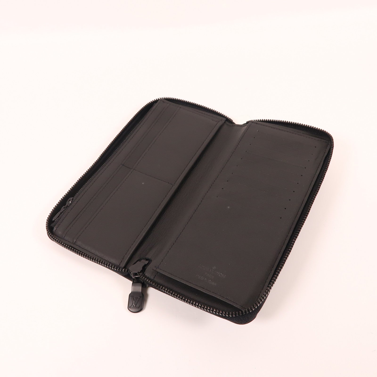 LOUIS VUITTON Monogram Shadow Zipper Wallet長錢包黑色