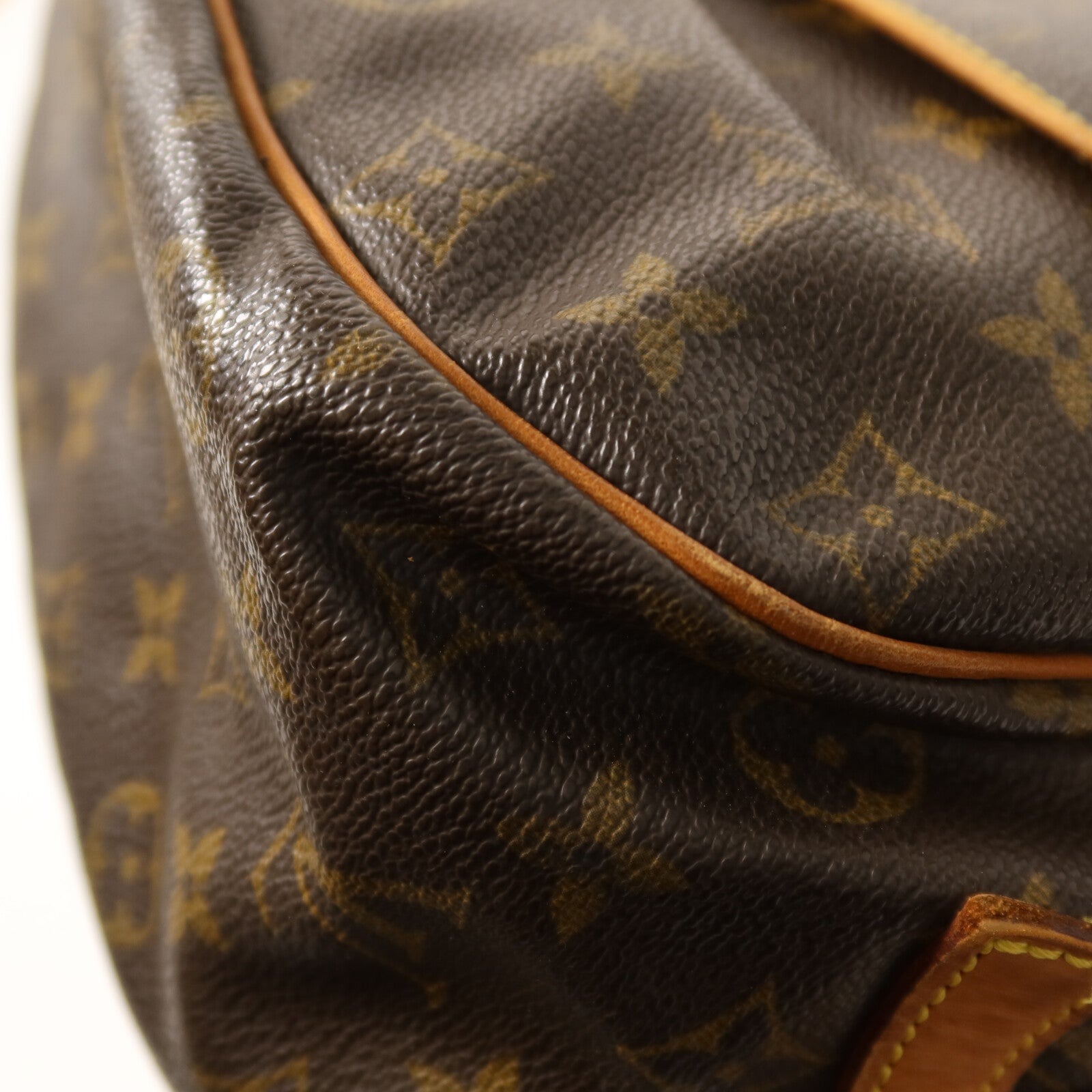 LOUIS VUITTON Monogram Saumur 35金扣肩背袋
