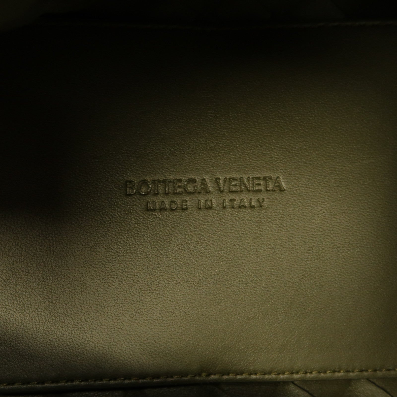 BOTTEGA VENETA 織紋皮革Medium Andiamo金扣手挽肩背兩用袋啡色