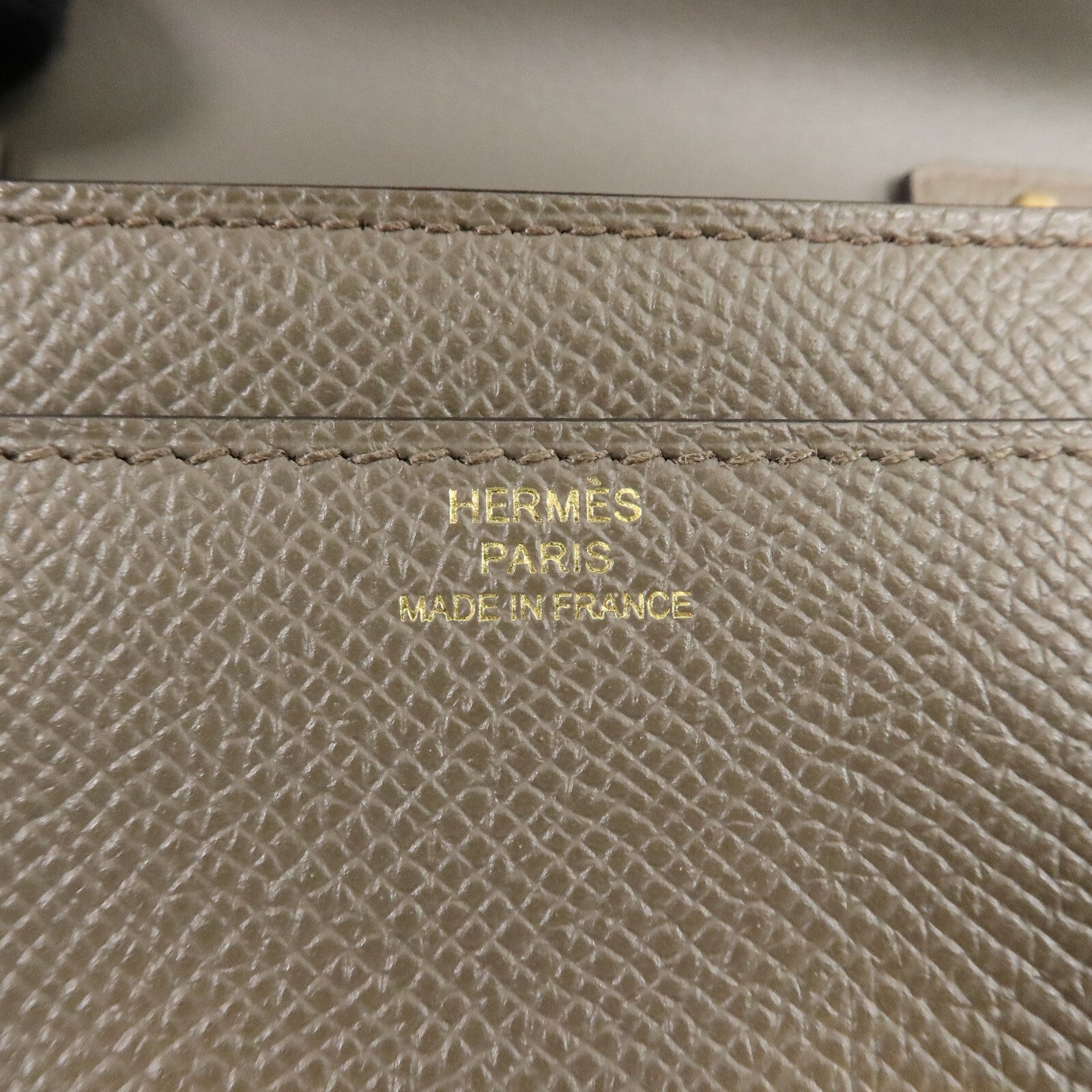 HERMES Epsom皮革Constance To Go肩背袋Etain