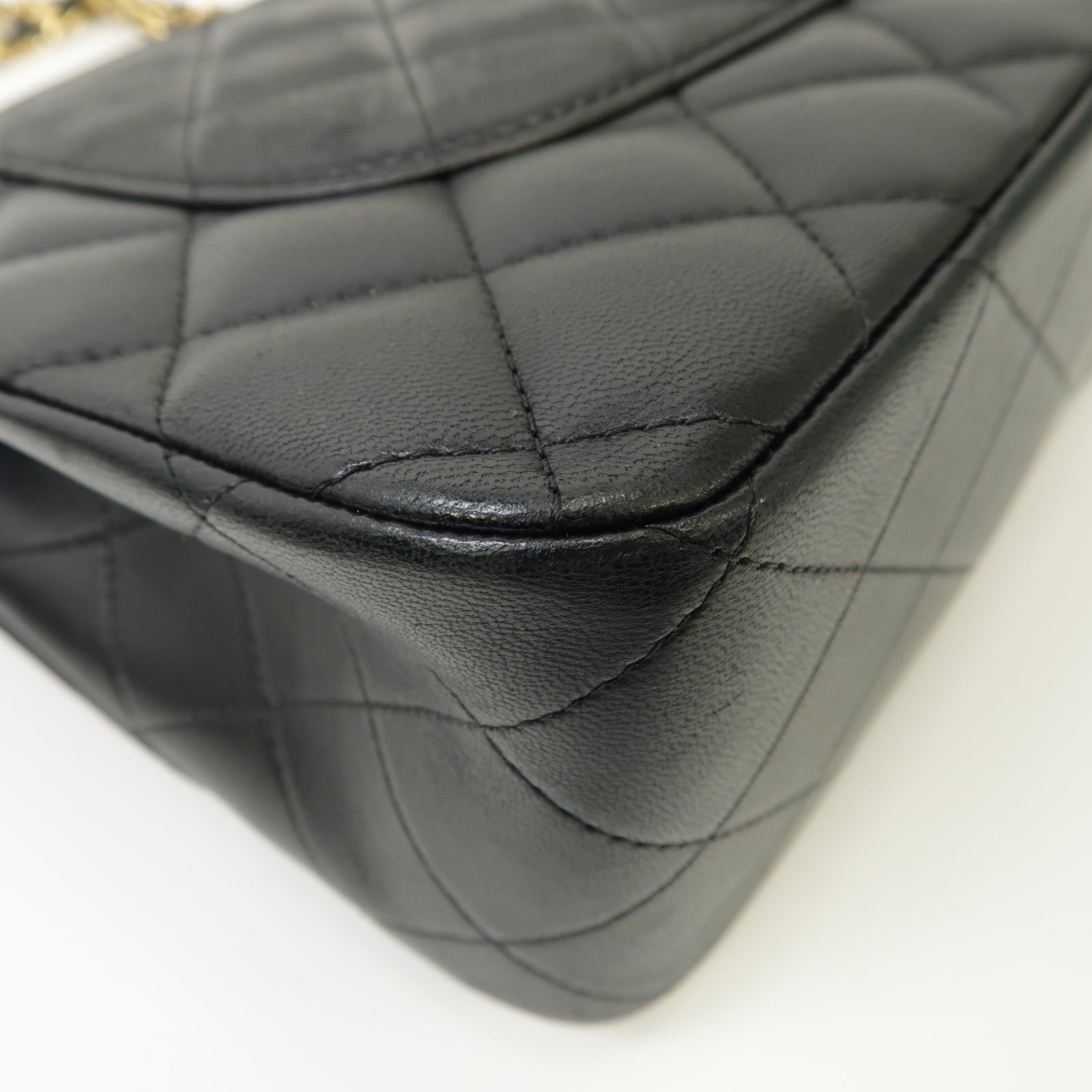 CHANEL 【激減優惠】菱格羊皮皮革Classic Jumbo金扣鏈帶肩背袋黒色