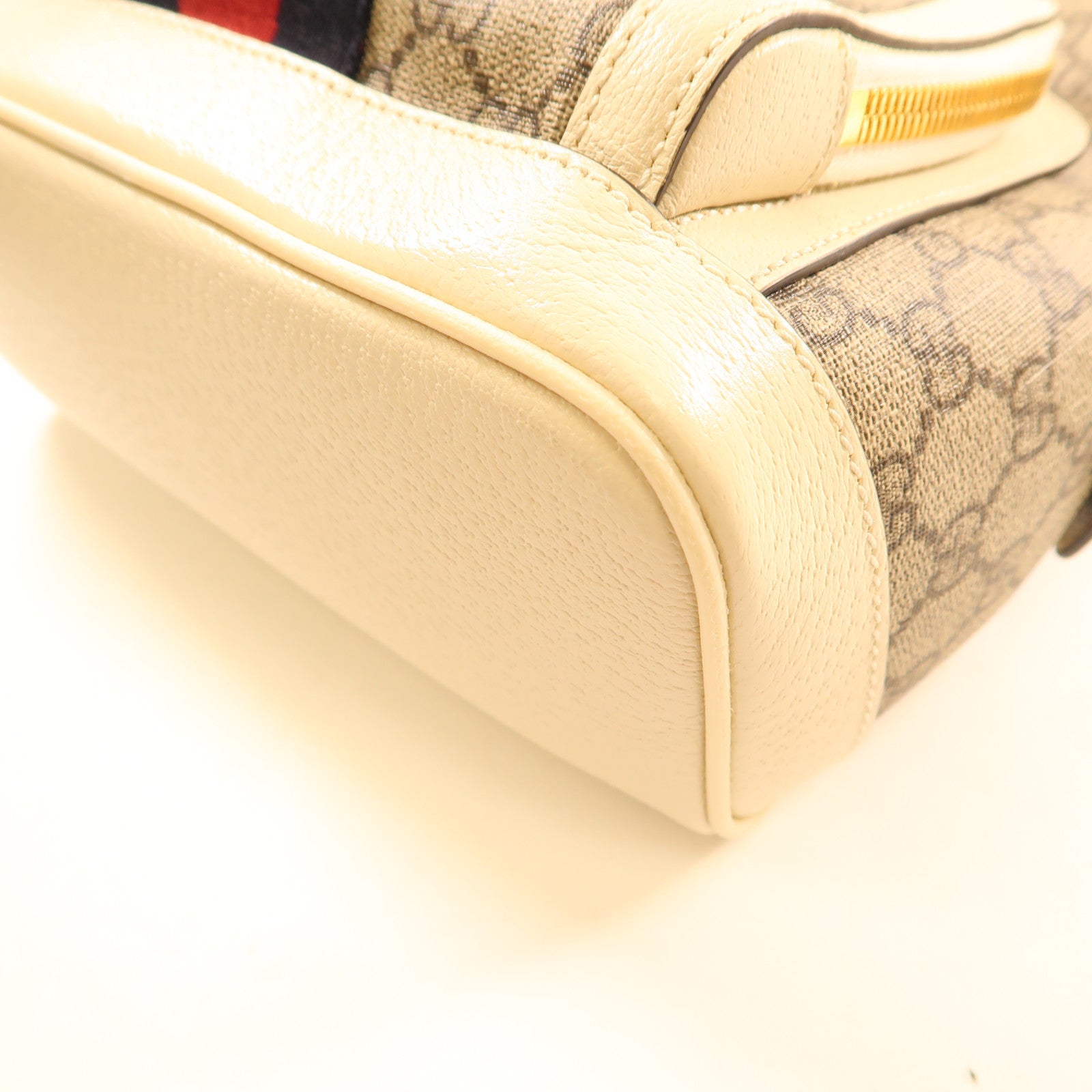 GUCCI 塗層帆布Backpack金扣背包