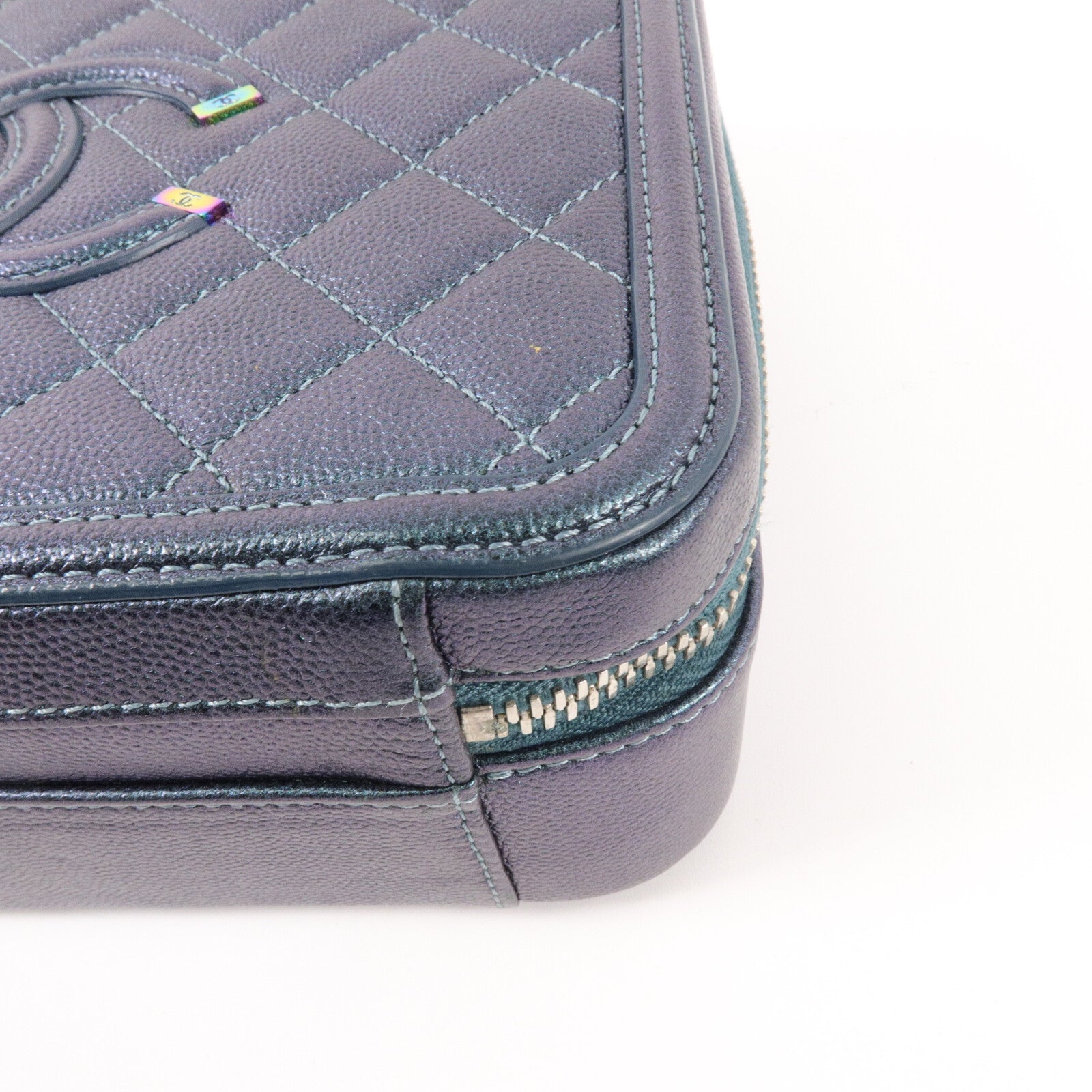 CHANEL 牛皮皮革CC Filigree Vanity Case Medium鏈帶肩背袋
