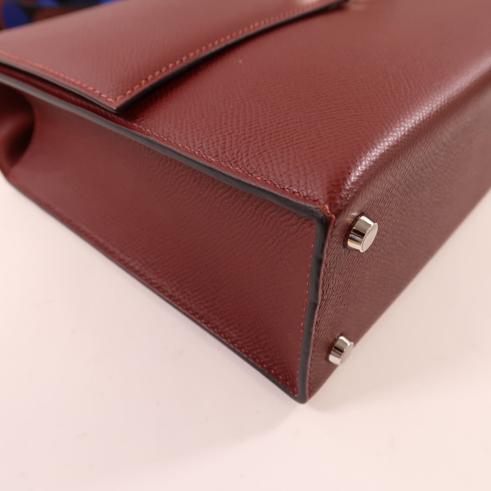 HERMES 【激減優惠】Epsom皮革Verrou 23 銀扣肩背袋55 Rouge H