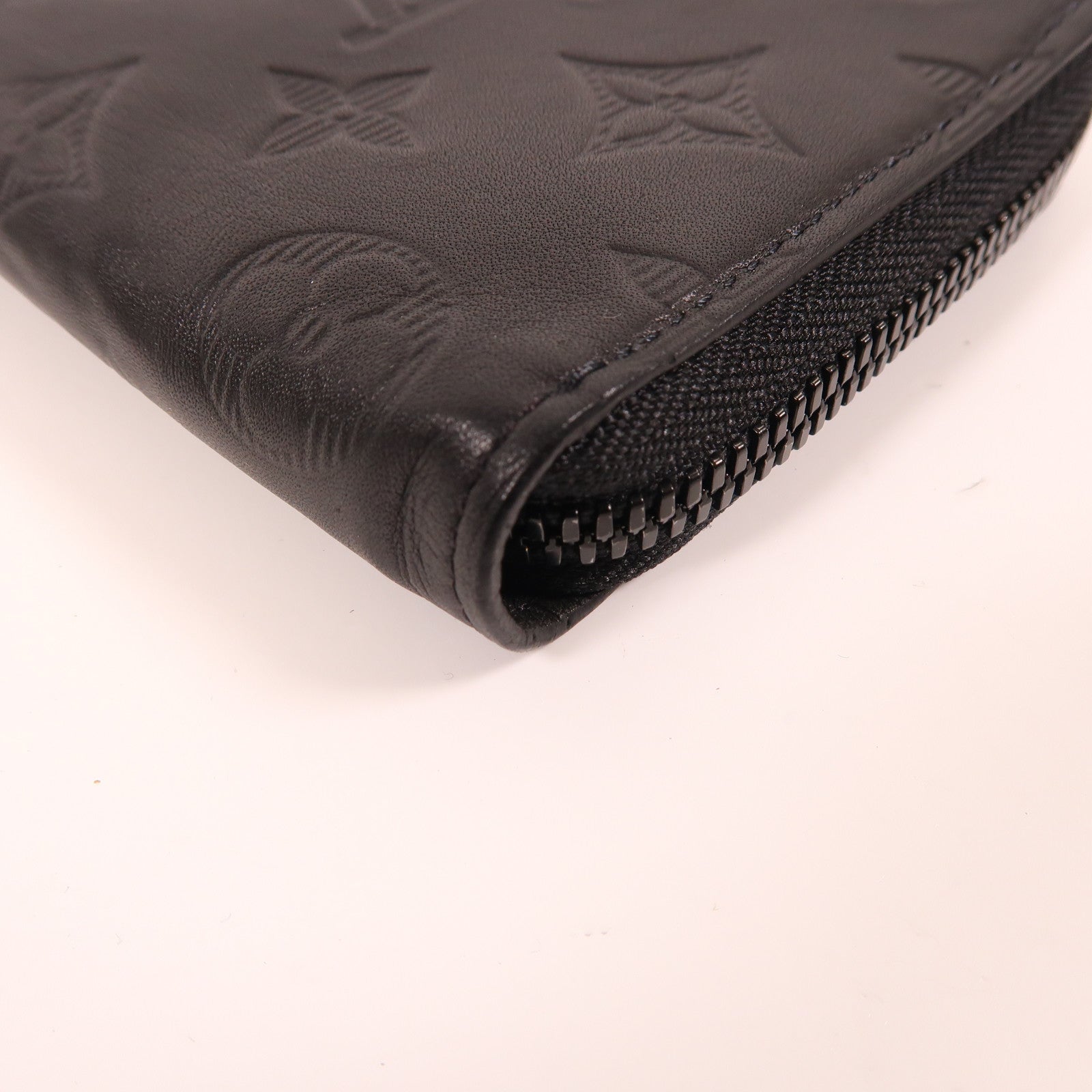 LOUIS VUITTON Monogram Shadow Zipper Wallet長錢包黑色