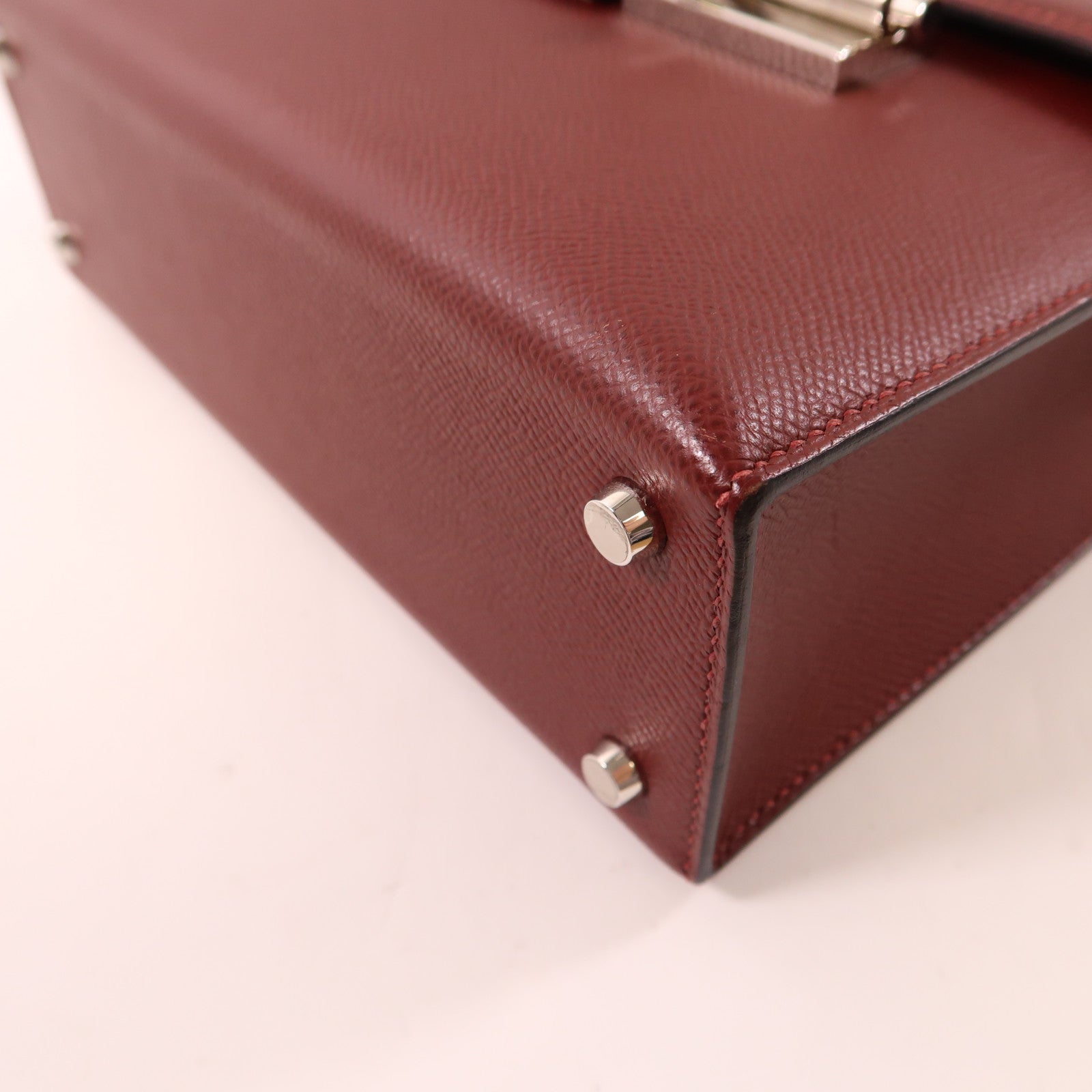 HERMES 【激減優惠】Epsom皮革Verrou 23 銀扣肩背袋55 Rouge H