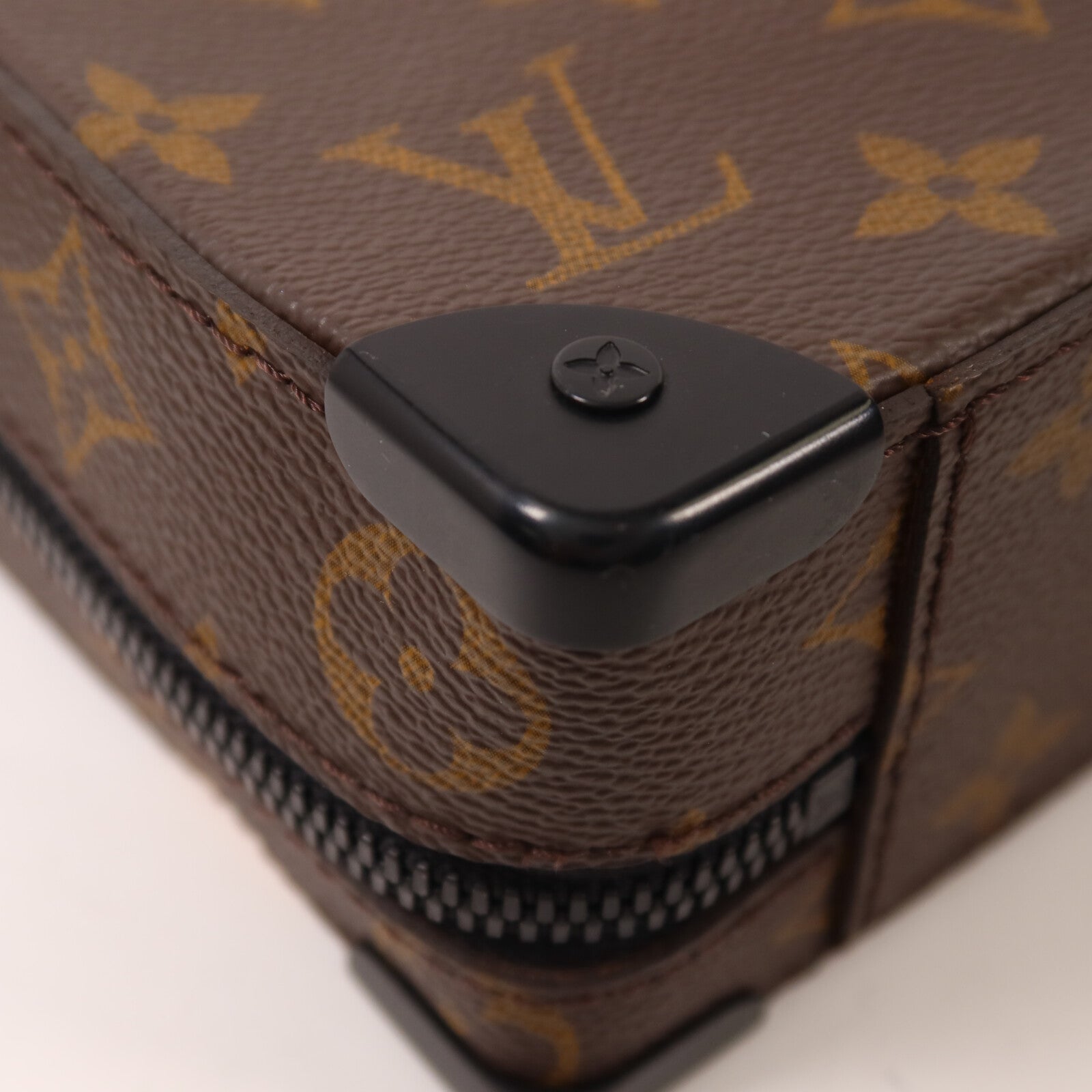 LOUIS VUITTON Monogram Macassar Handle Soft Trunk手挽肩背兩用袋