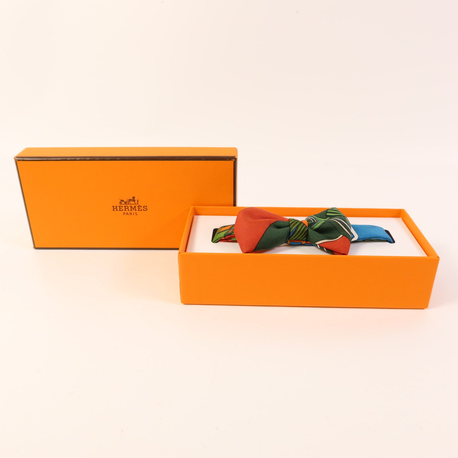 HERMES 絲質Bow Tie領結