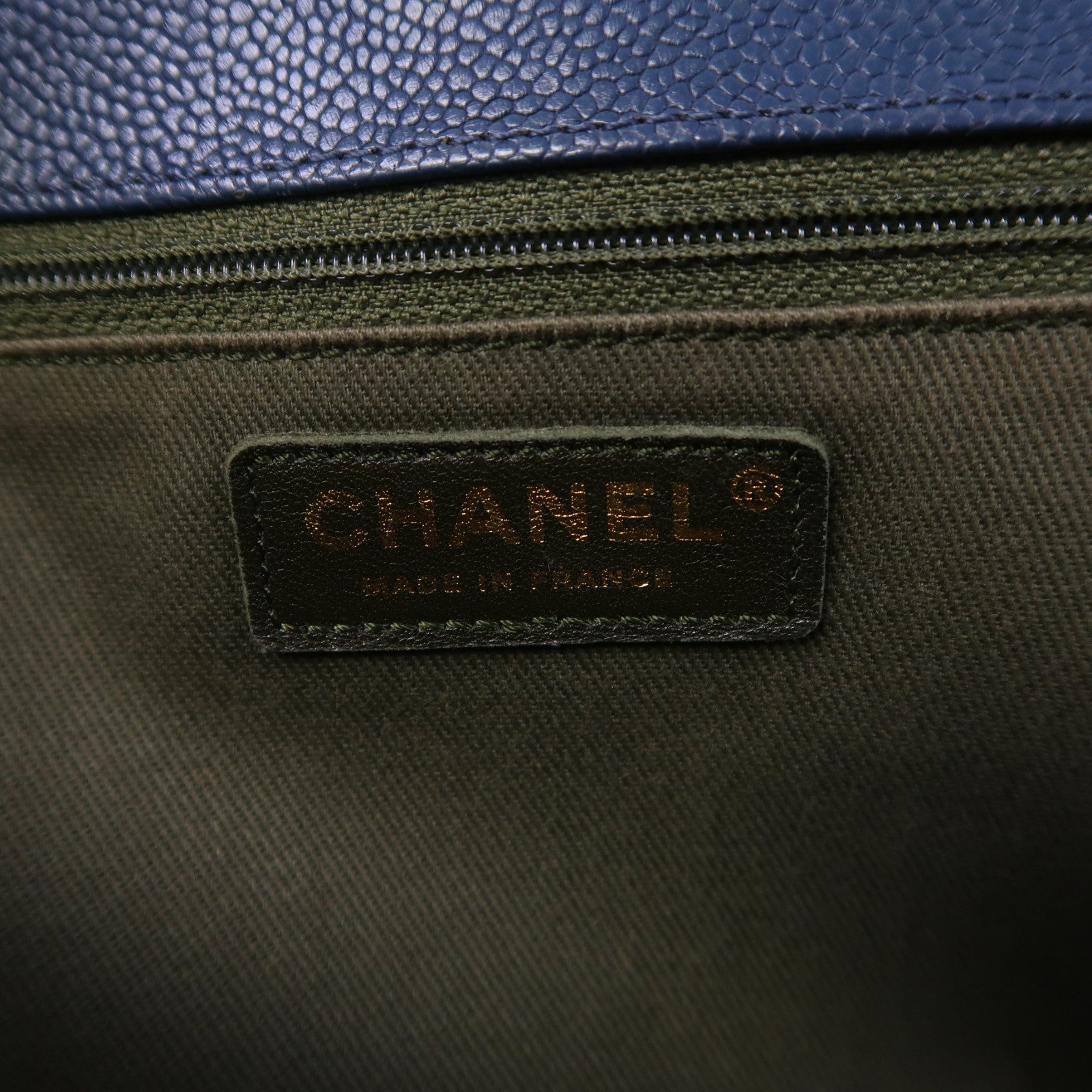 CHANEL 【激減優惠】菱格牛皮皮革Boy 28金扣鏈帶肩背袋藍色