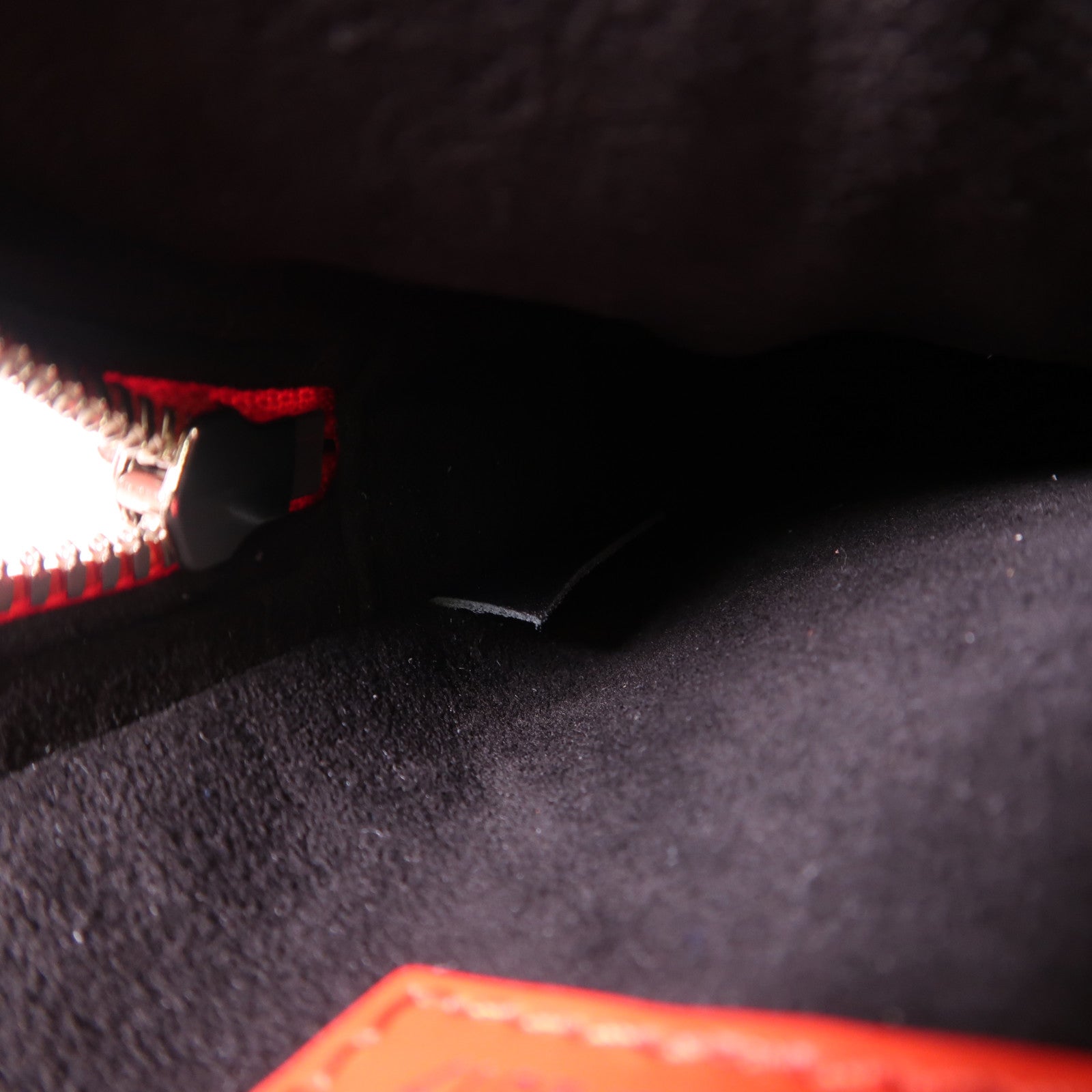 LOUIS VUITTON Epi LV X Supreme Danube PPM銀扣肩背袋