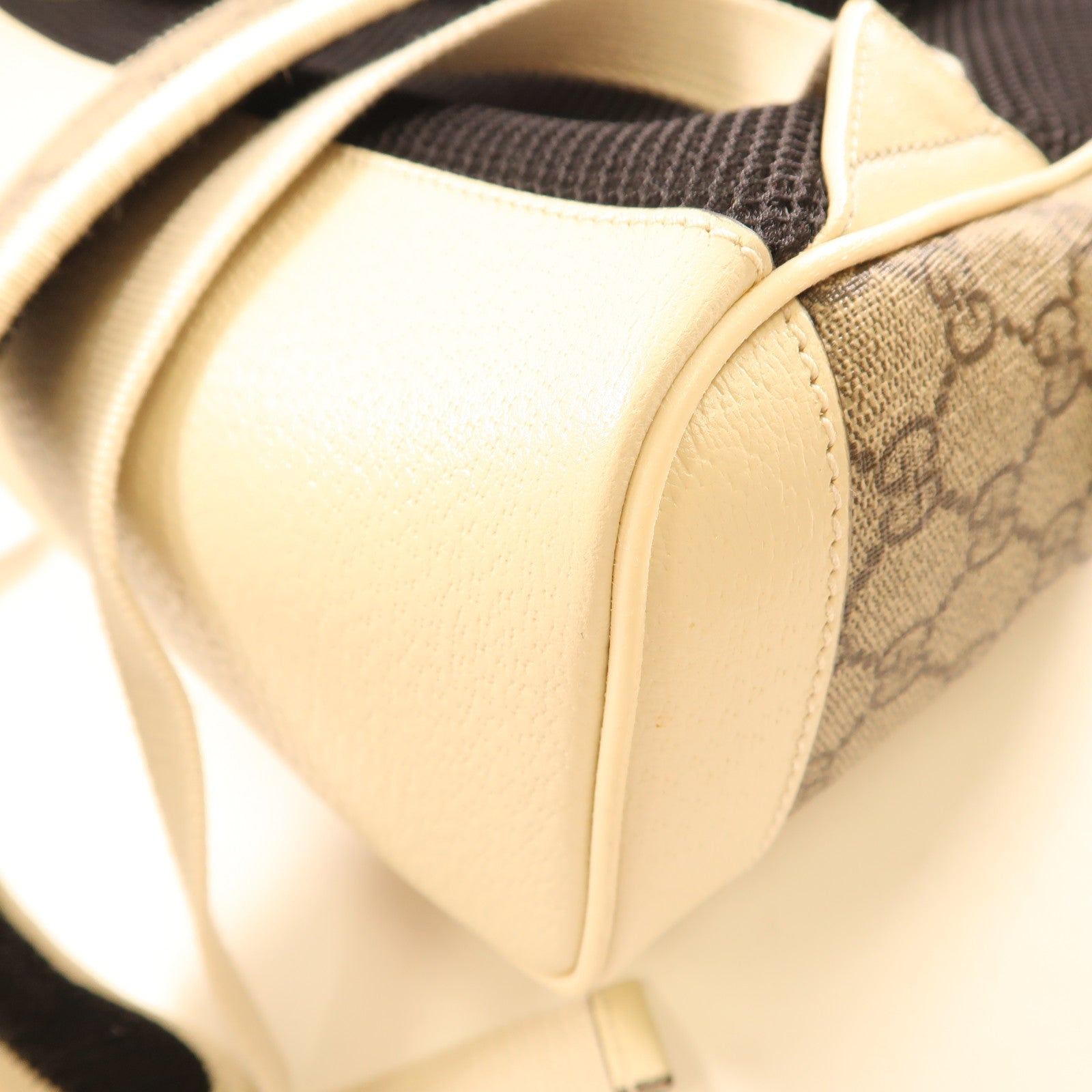 GUCCI 塗層帆布Backpack金扣背包