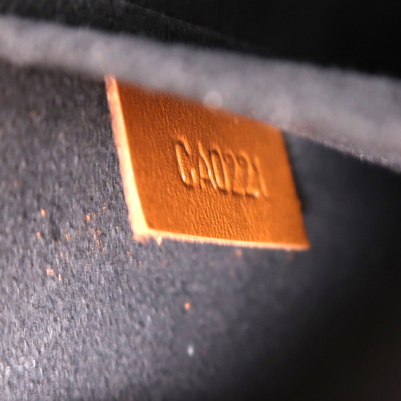 LOUIS VUITTON Monogram/Monogram Reverse Dauphine MM金扣手挽肩背兩用袋