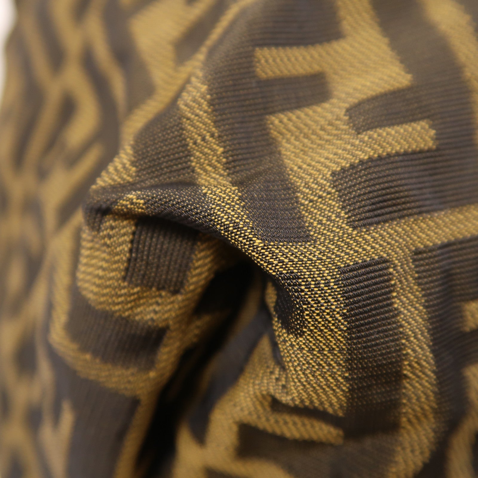 FENDI 帆布Backpack銀扣背包