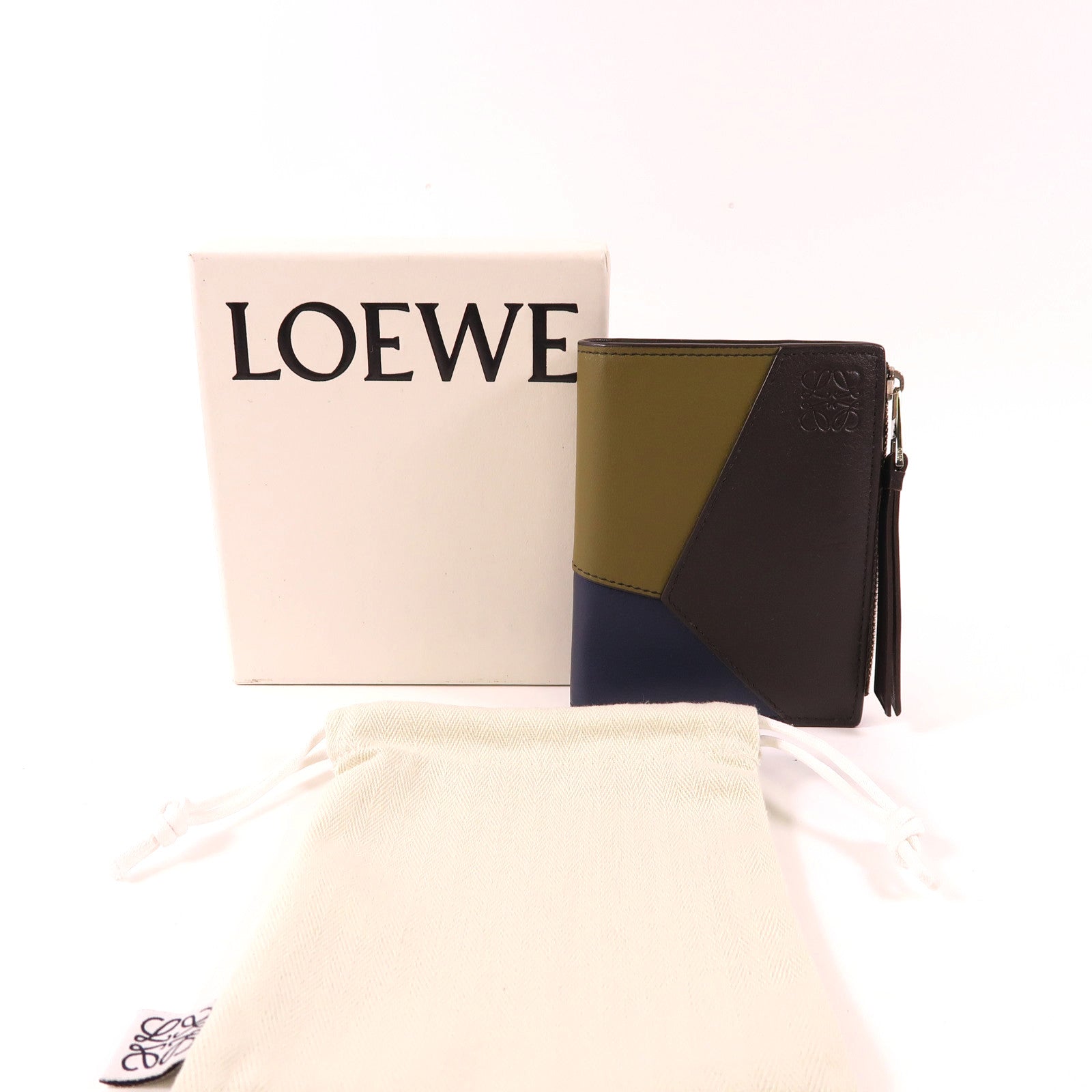 LOEWE 牛皮皮革Puzzle Slim Compact Wallet銀扣錢包
