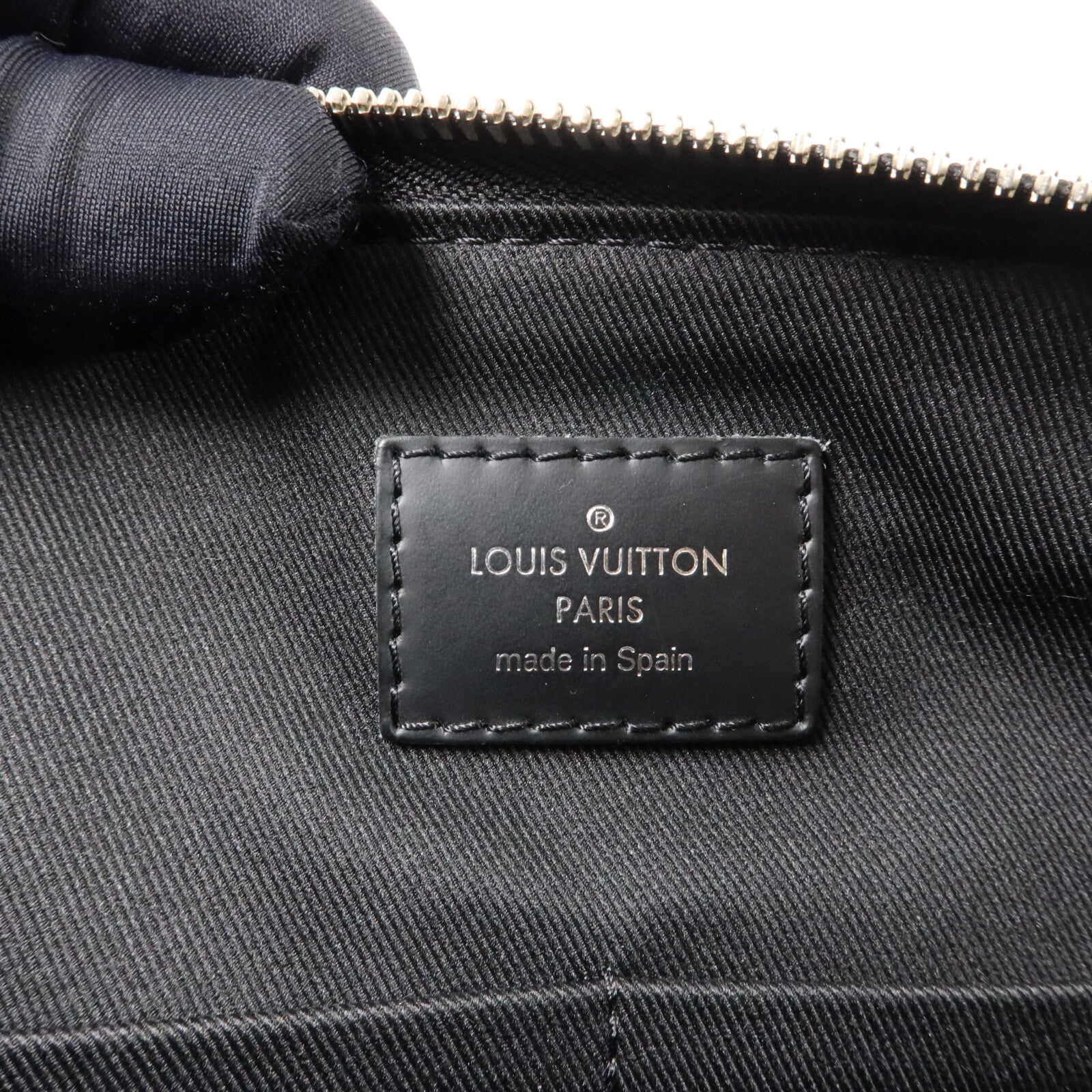 LOUIS VUITTON Damier Graphite Mick PM肩背袋