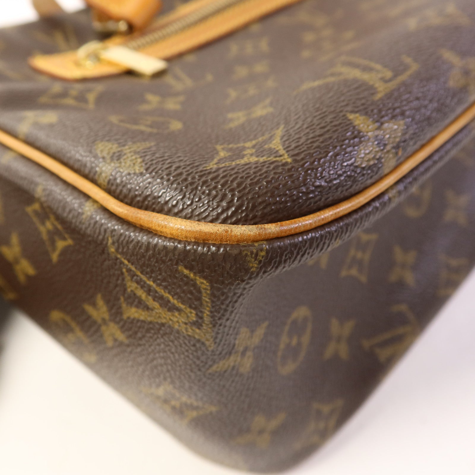 LOUIS VUITTON Monogram Cite GM金扣肩背袋