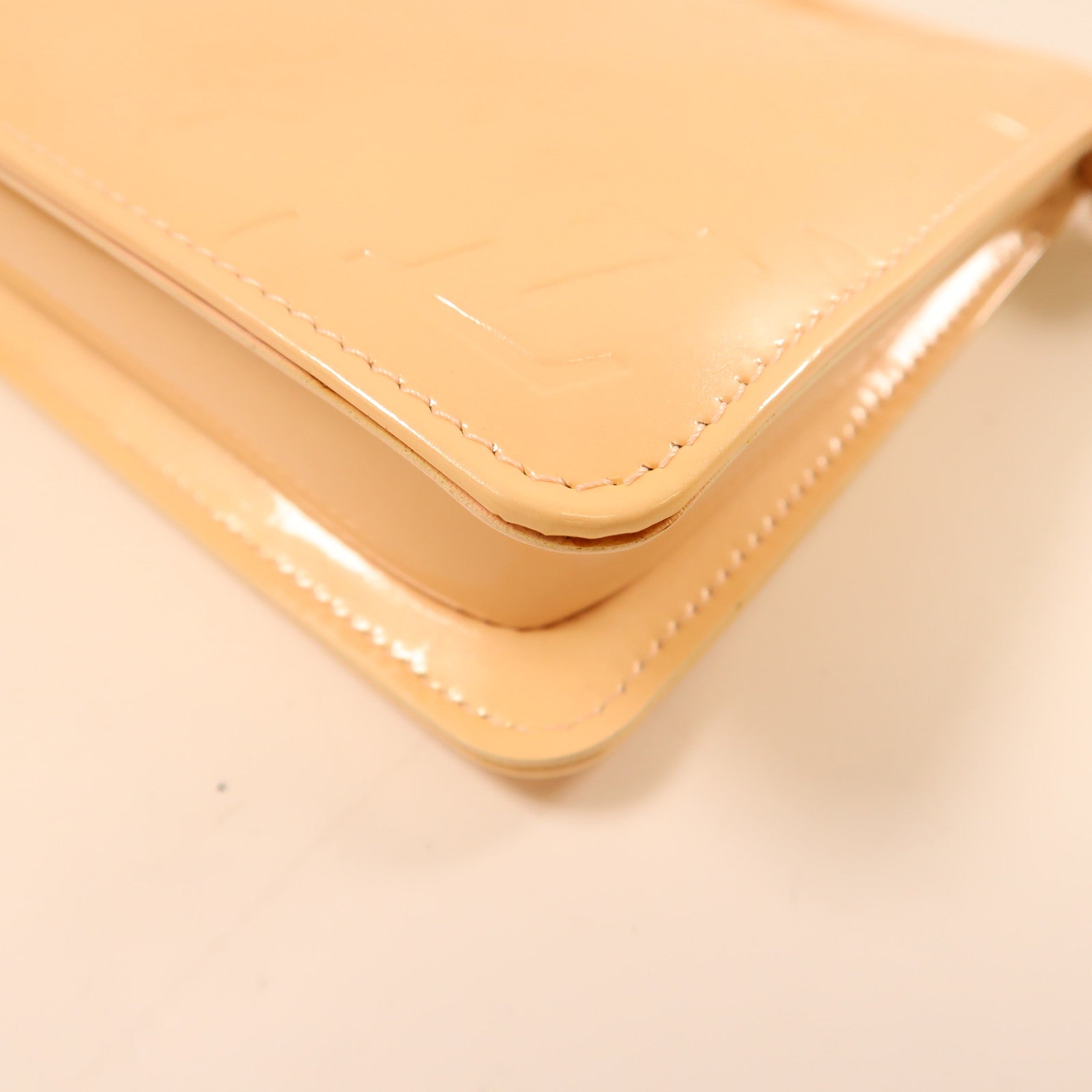 LOUIS VUITTON LV GHW Lexington Shoulder Bag M9101 Beige