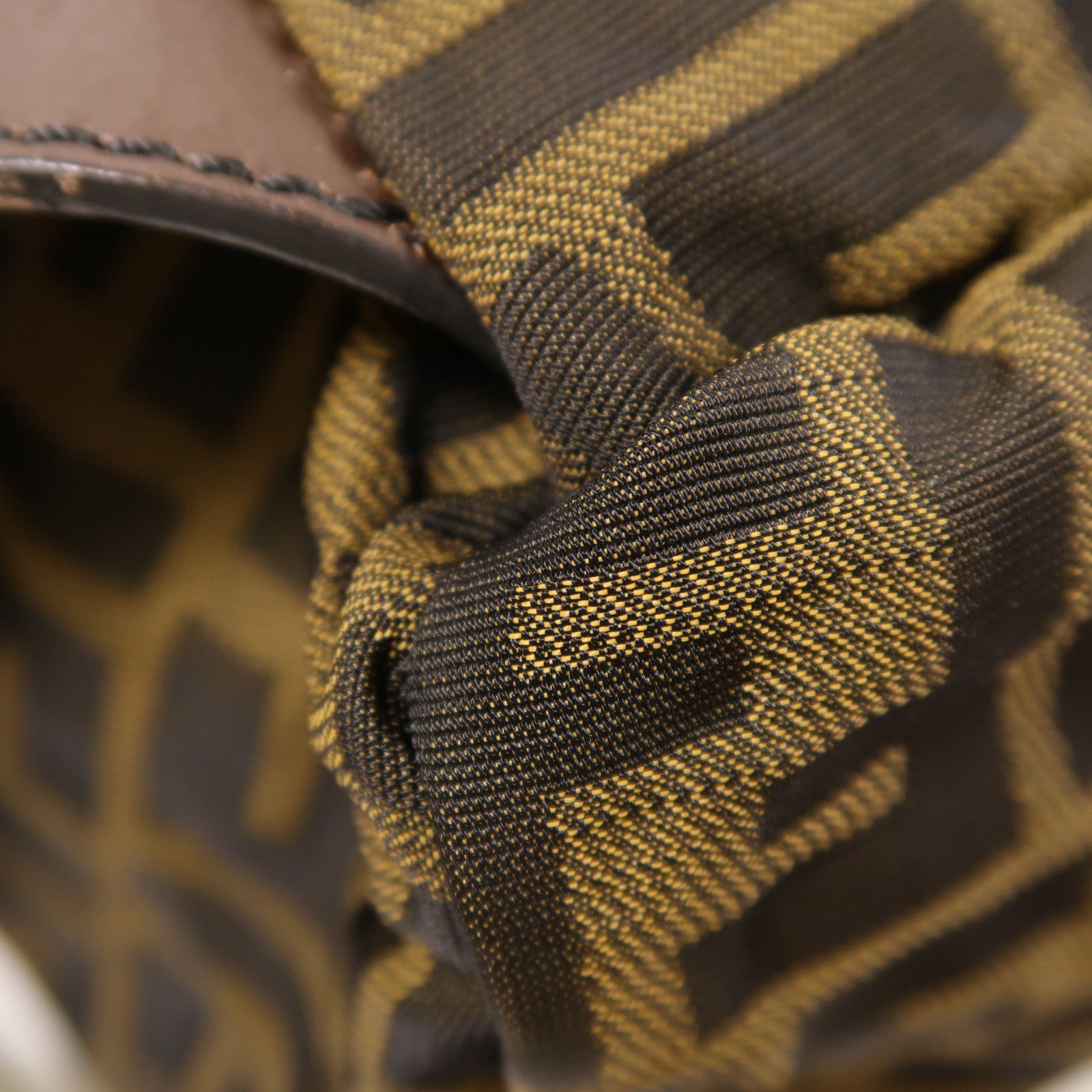 FENDI 帆布Backpack銀扣背包