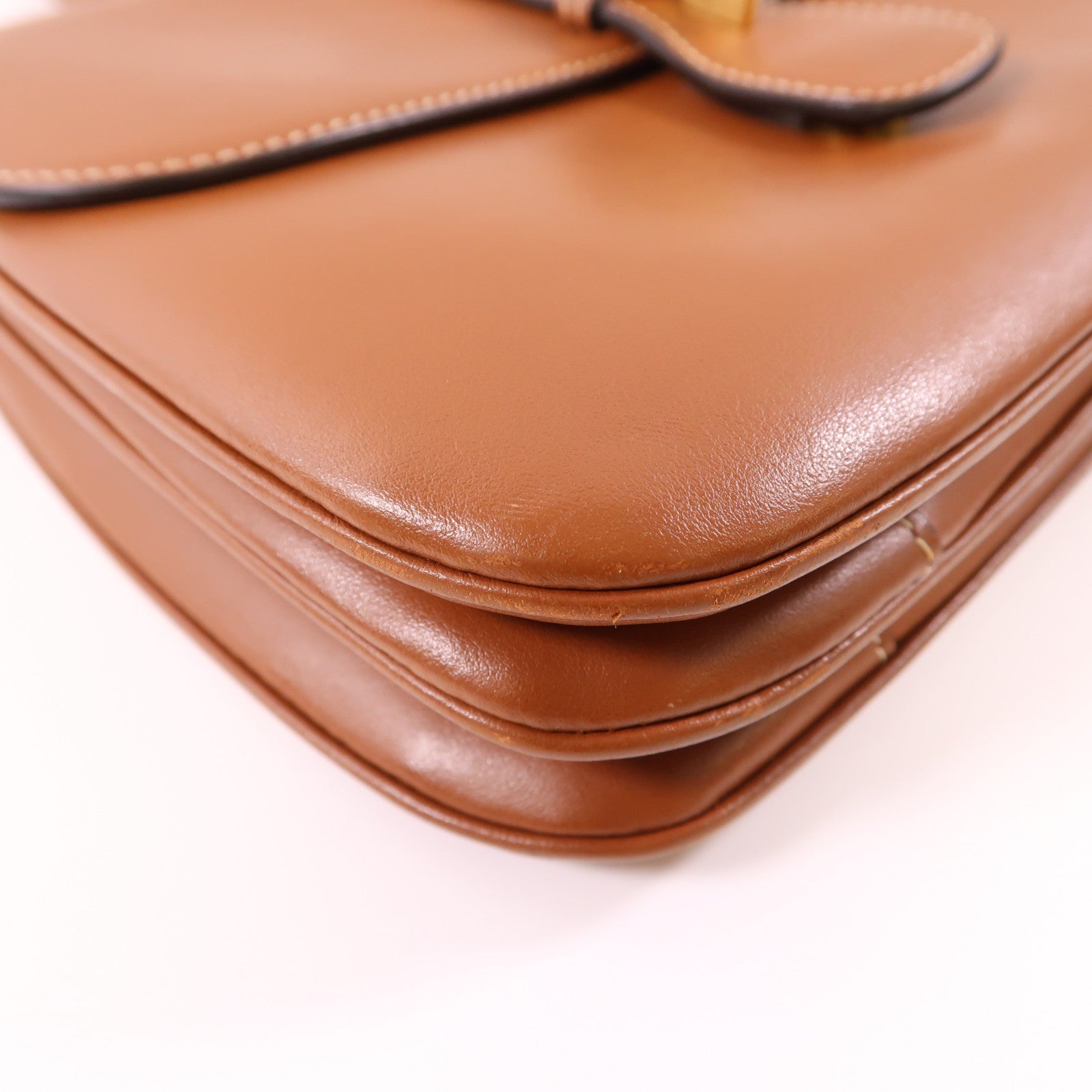 CELINE 牛皮皮革Medium Tabou金扣肩背袋啡色