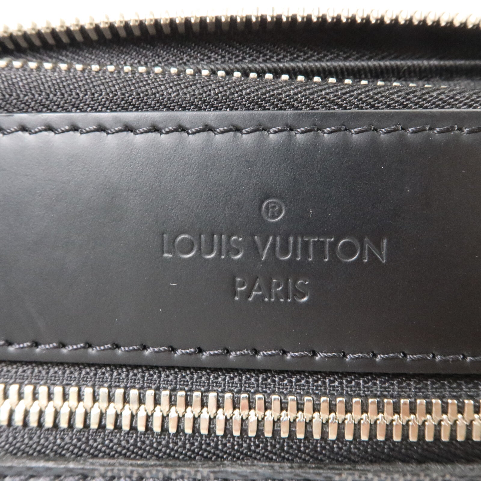 LOUIS VUITTON Damier Graphite Mick PM肩背袋