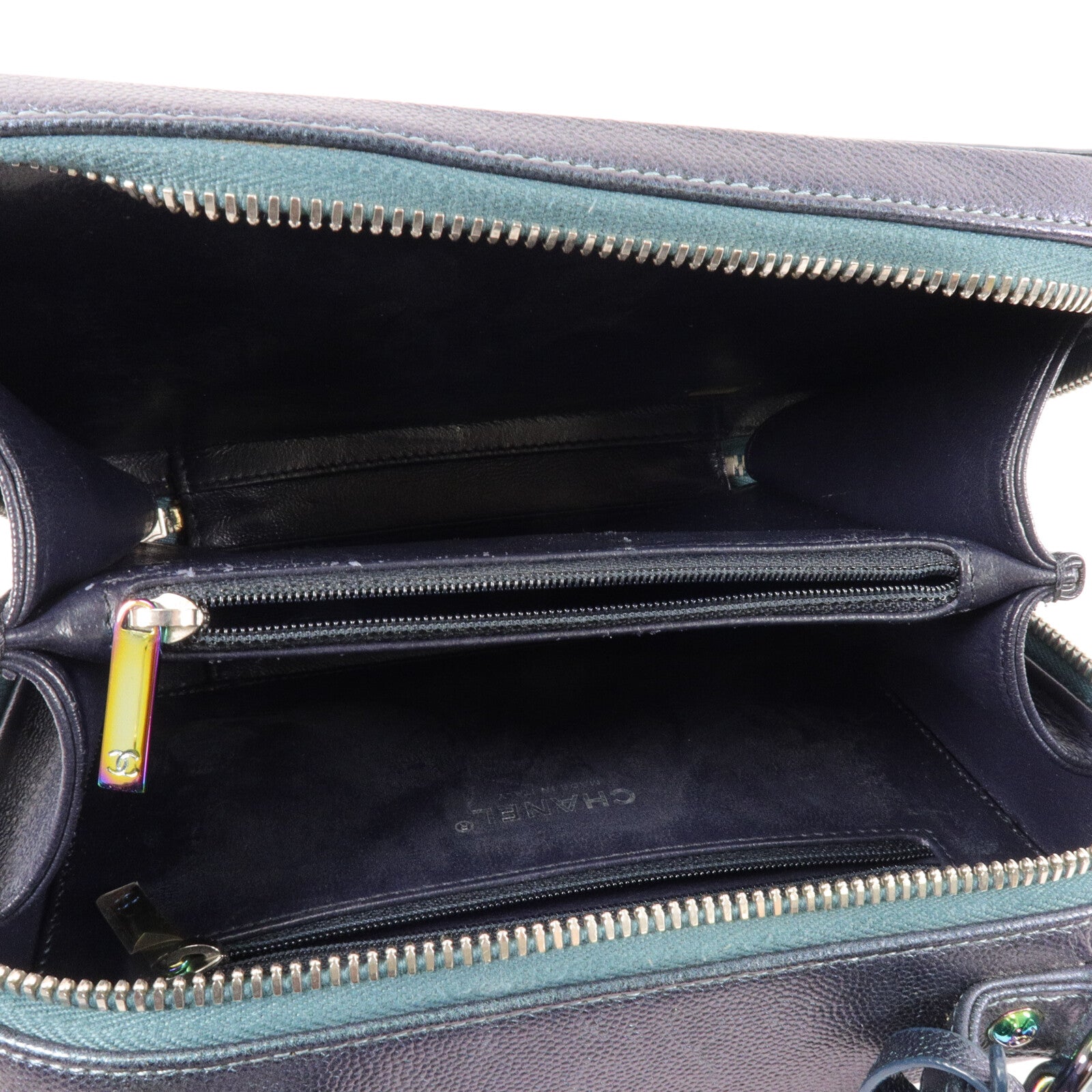 CHANEL 牛皮皮革CC Filigree Vanity Case Medium鏈帶肩背袋