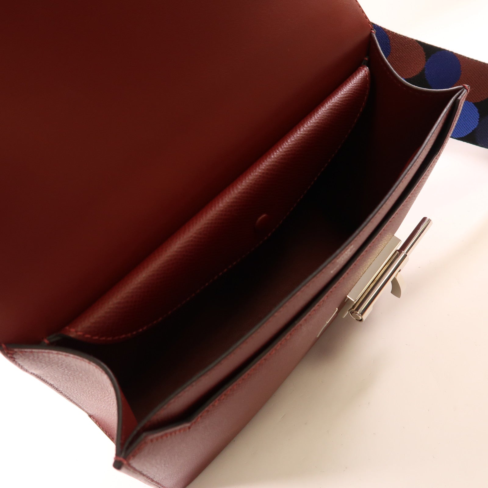 HERMES 【激減優惠】Epsom皮革Verrou 23 銀扣肩背袋55 Rouge H