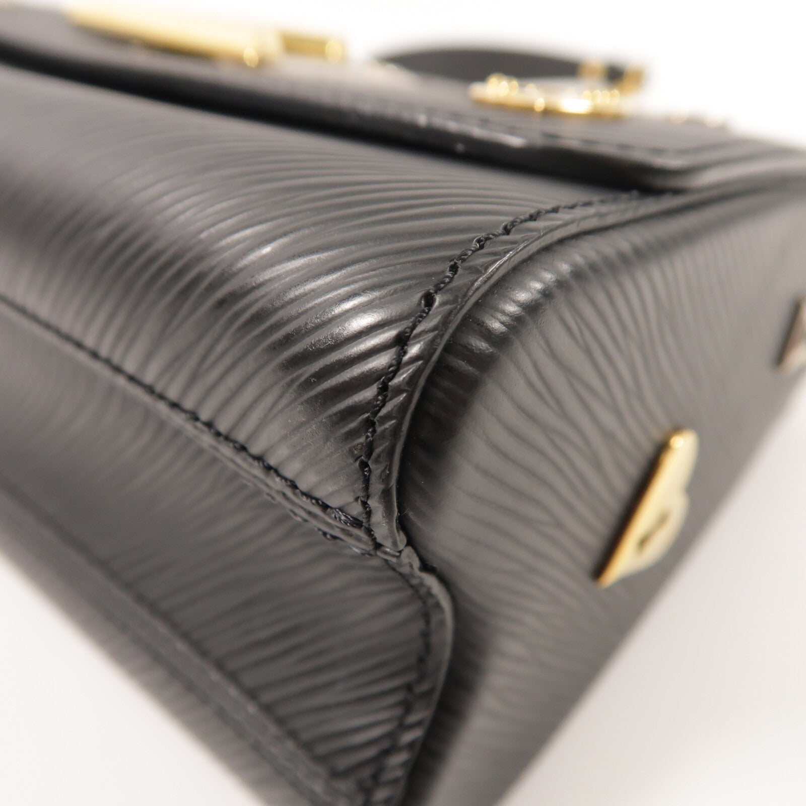 LOUIS VUITTON Epi Twist MM金扣鏈帶肩背袋