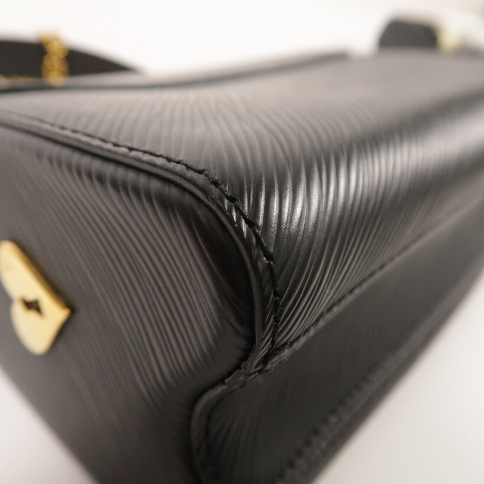 LOUIS VUITTON Epi Twist MM金扣鏈帶肩背袋