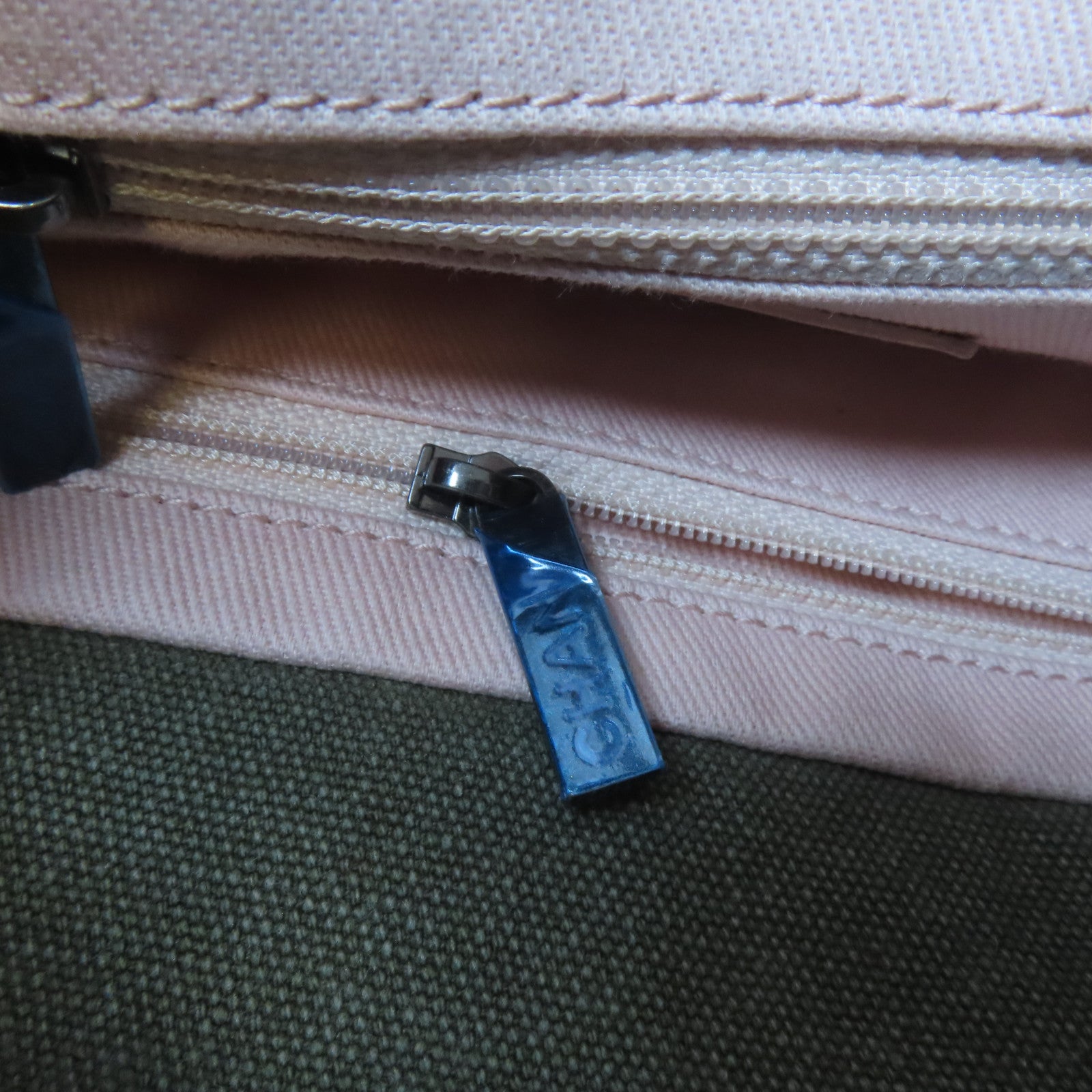 CHANEL 帆布/珠片Backpack黑扣背包綠色/藍色/紅色/白色